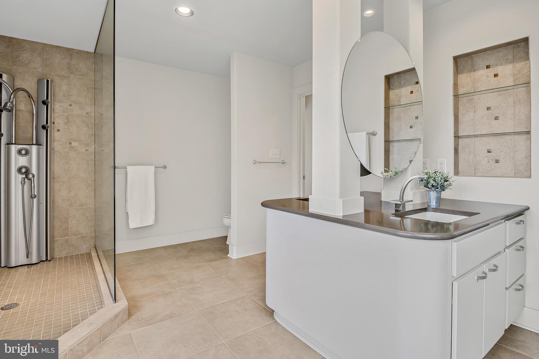 RIVER BEND - Residential