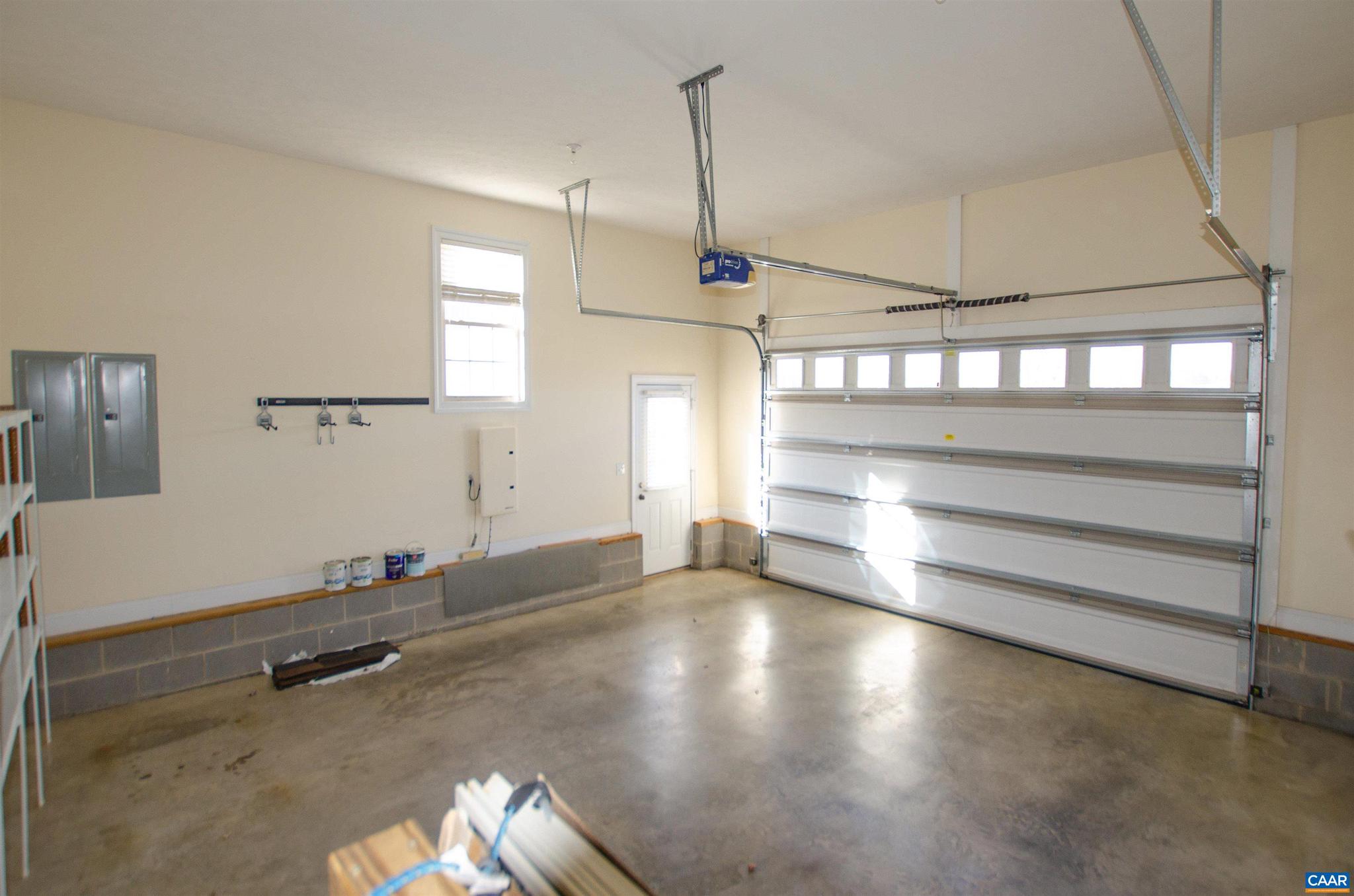 ANA MARIE ESTATES - Residential