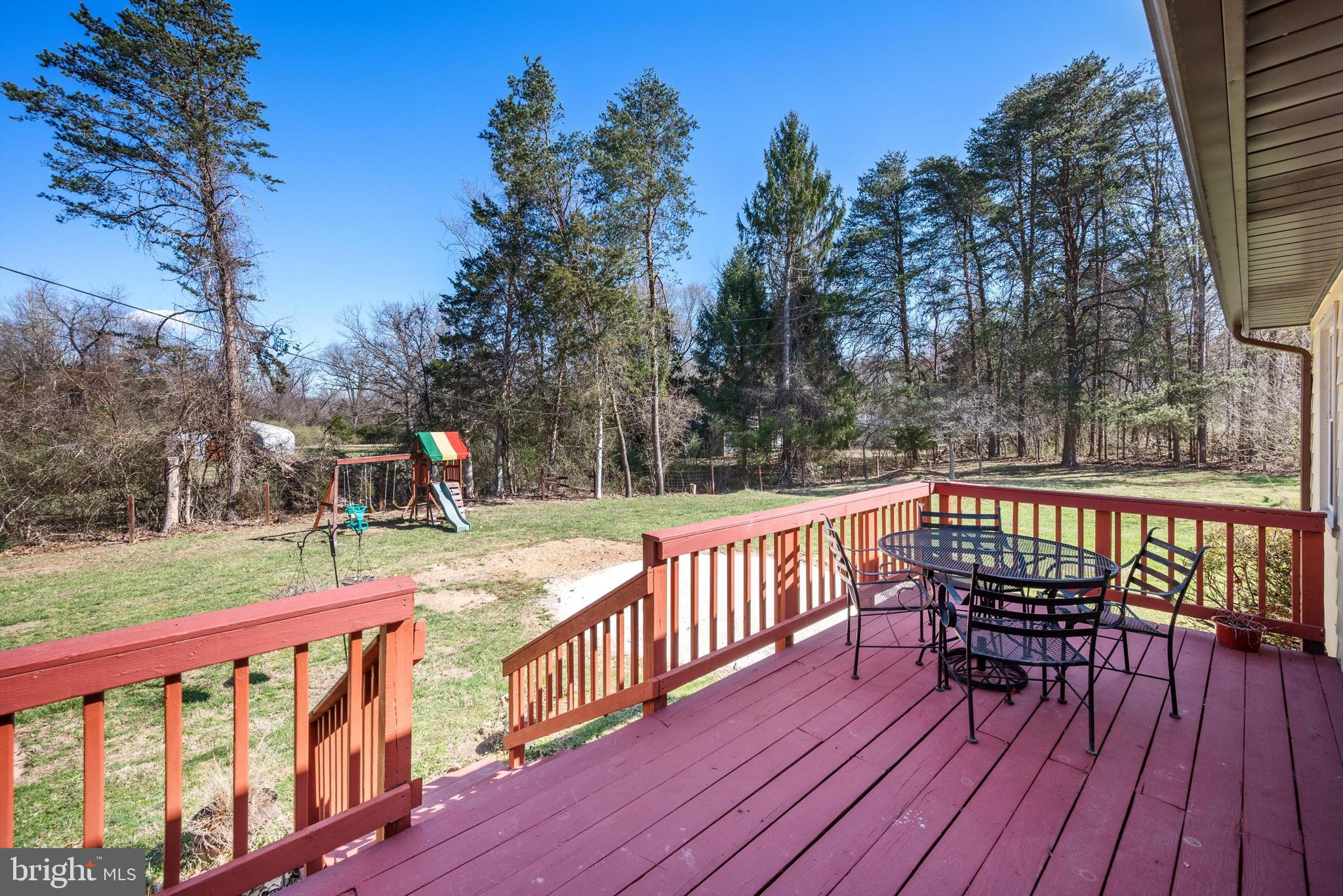 6521 HOWELLSVILLE ROAD