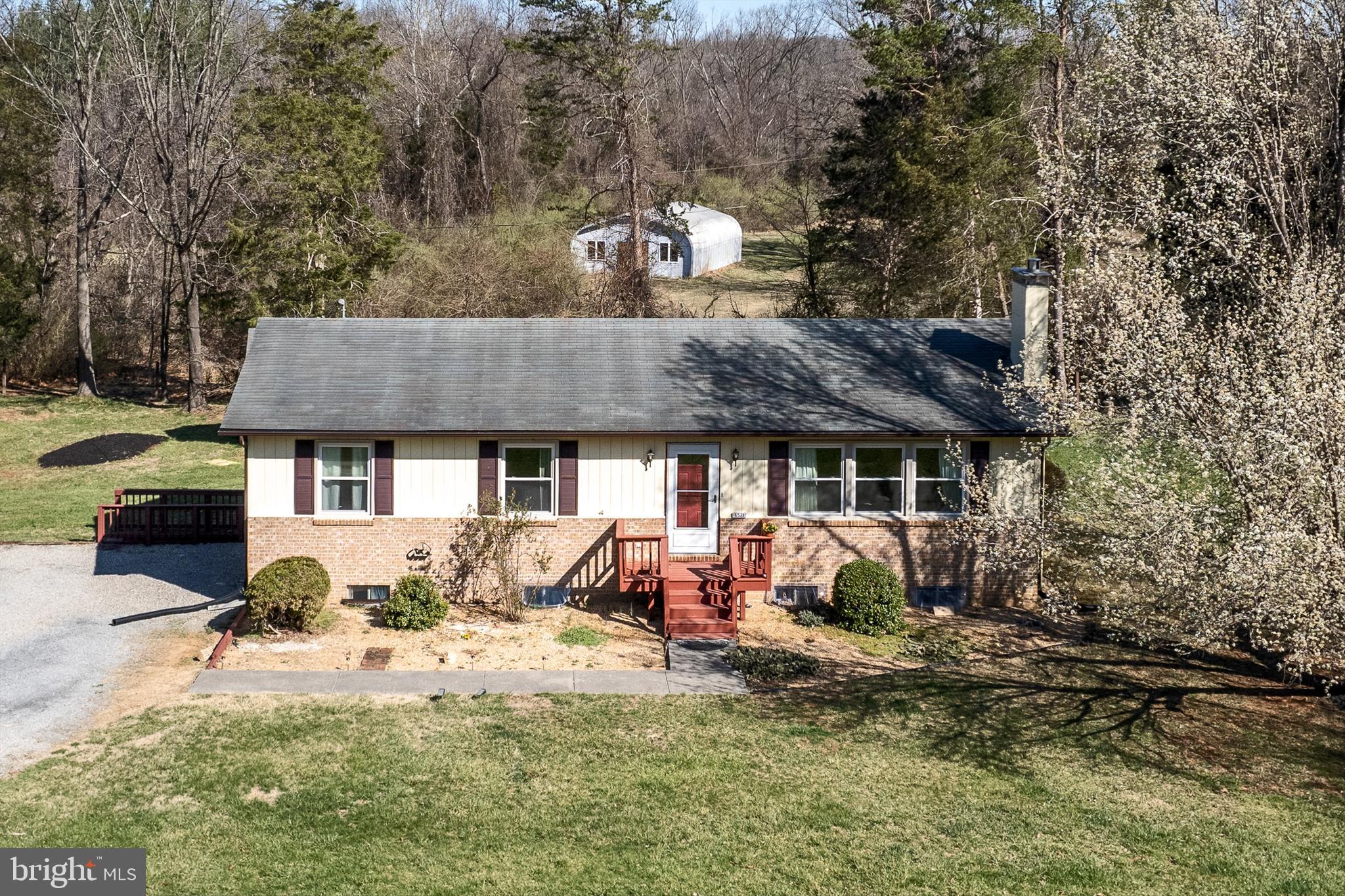 6521 HOWELLSVILLE ROAD
