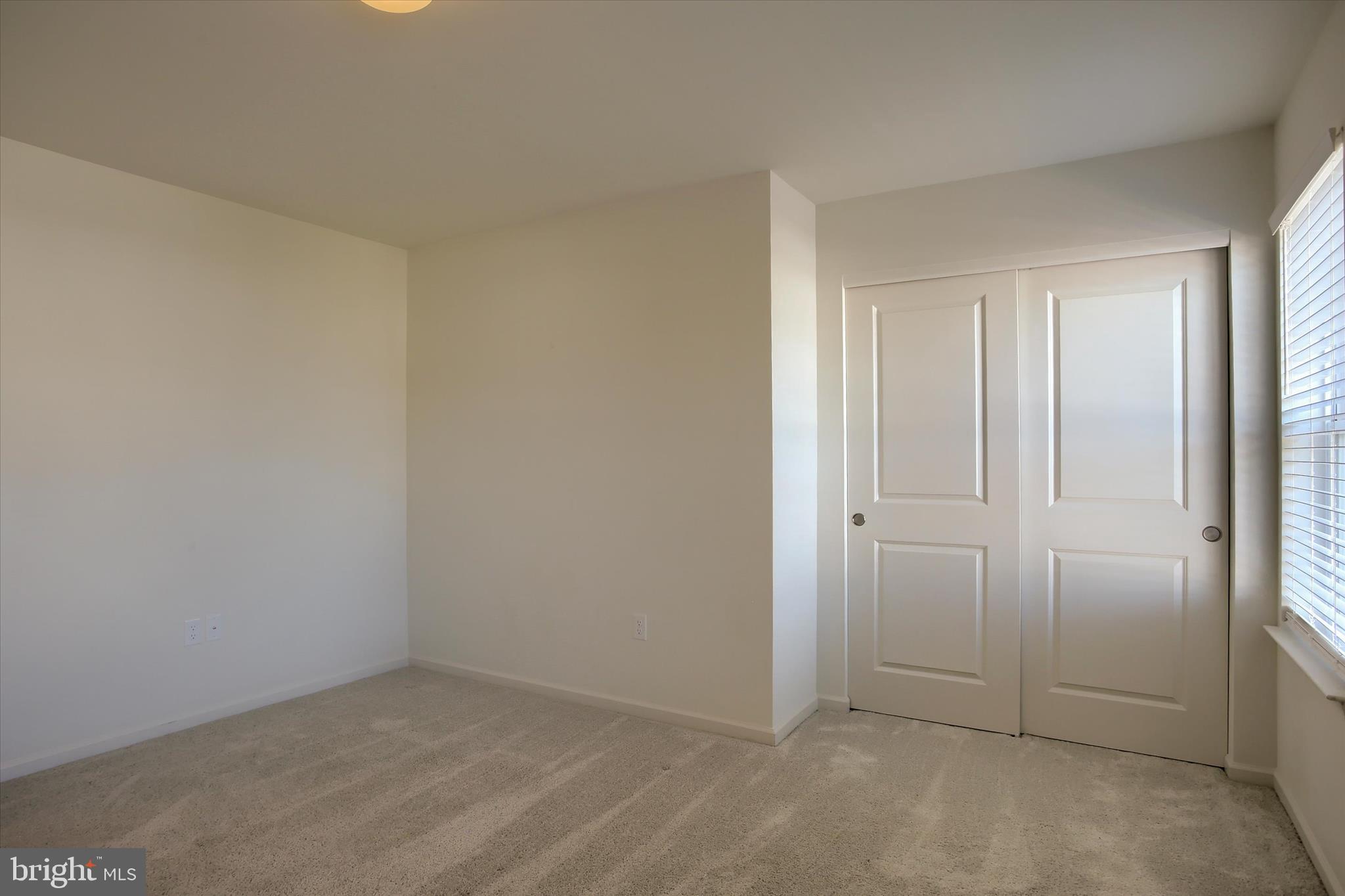 DICKINSON PLACE - Residential