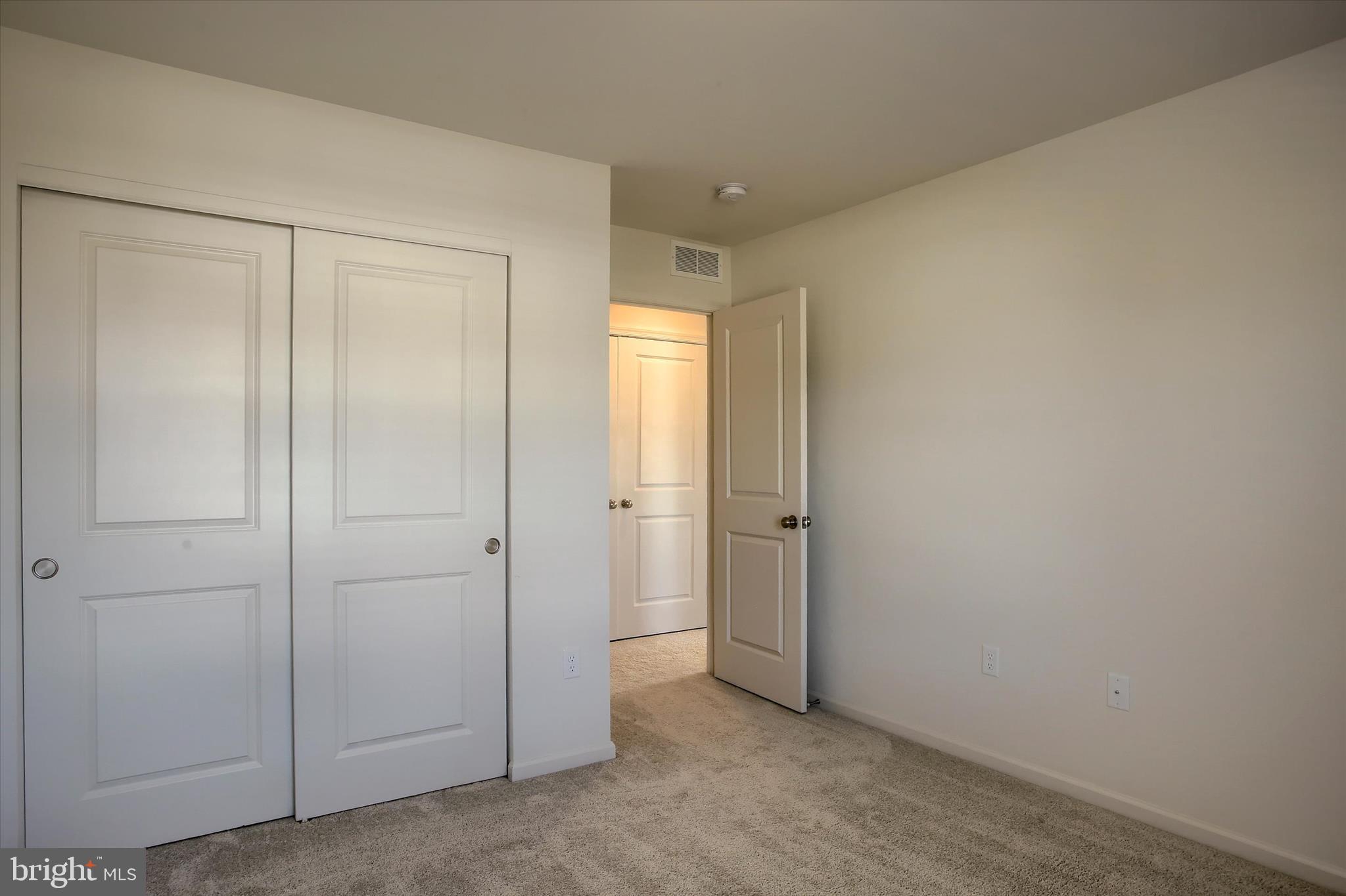 DICKINSON PLACE - Residential