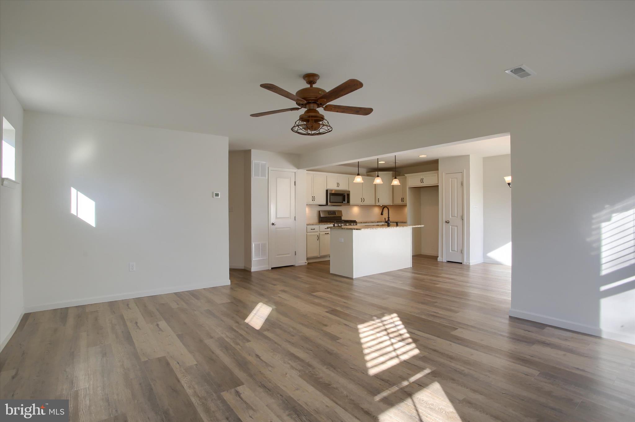 DICKINSON PLACE - Residential