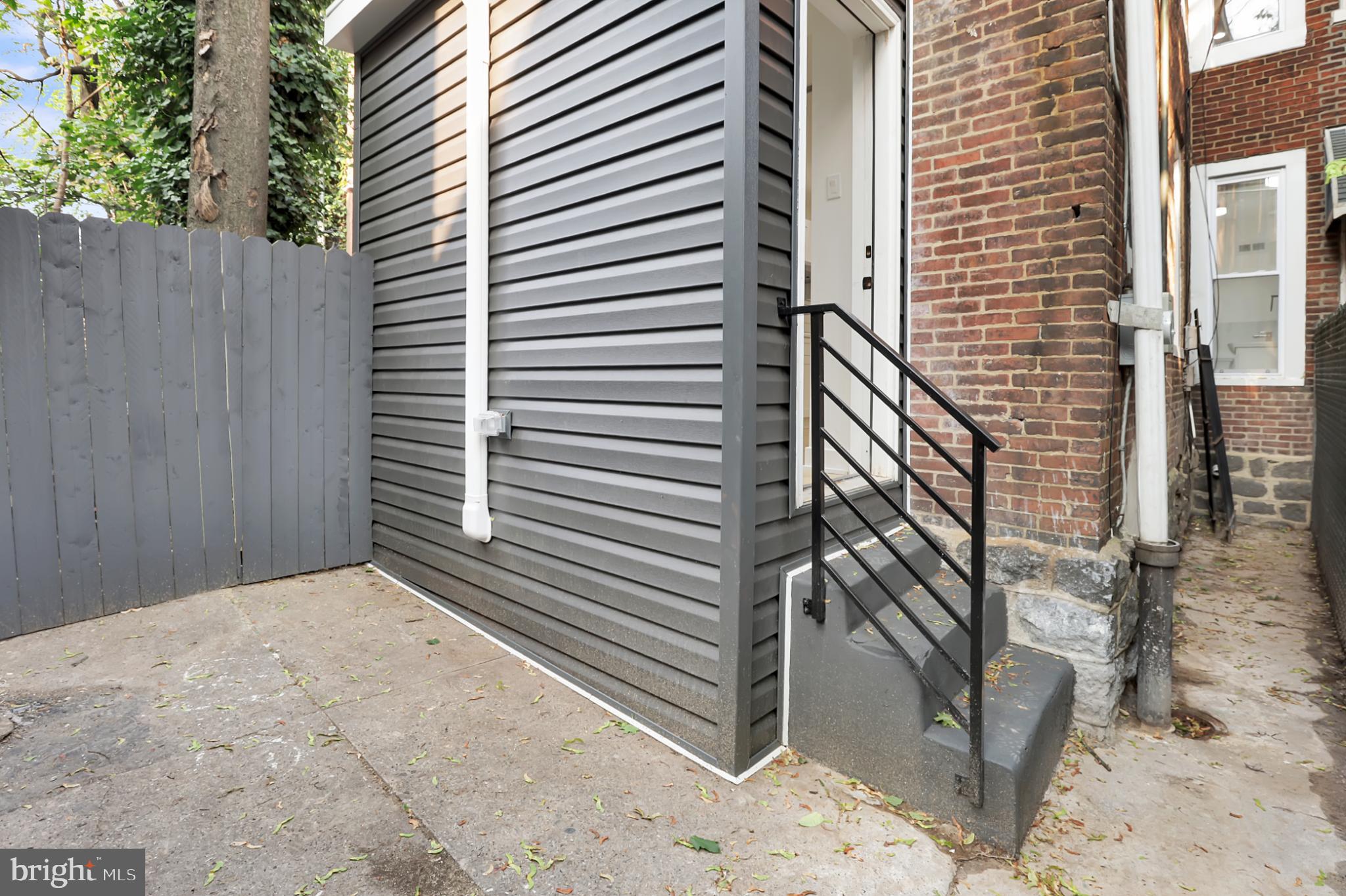 WEST PHILADELPHIA - Residential