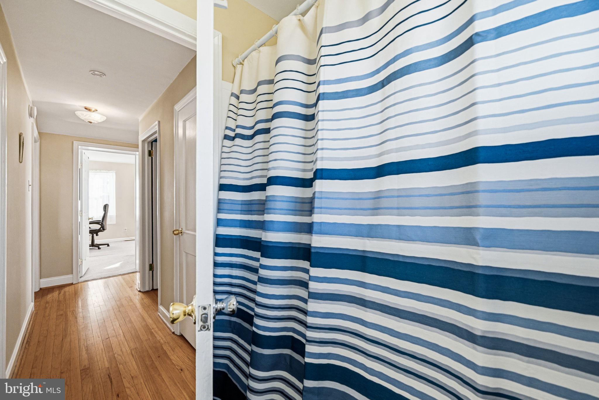 COLONIAL PARK - Residential