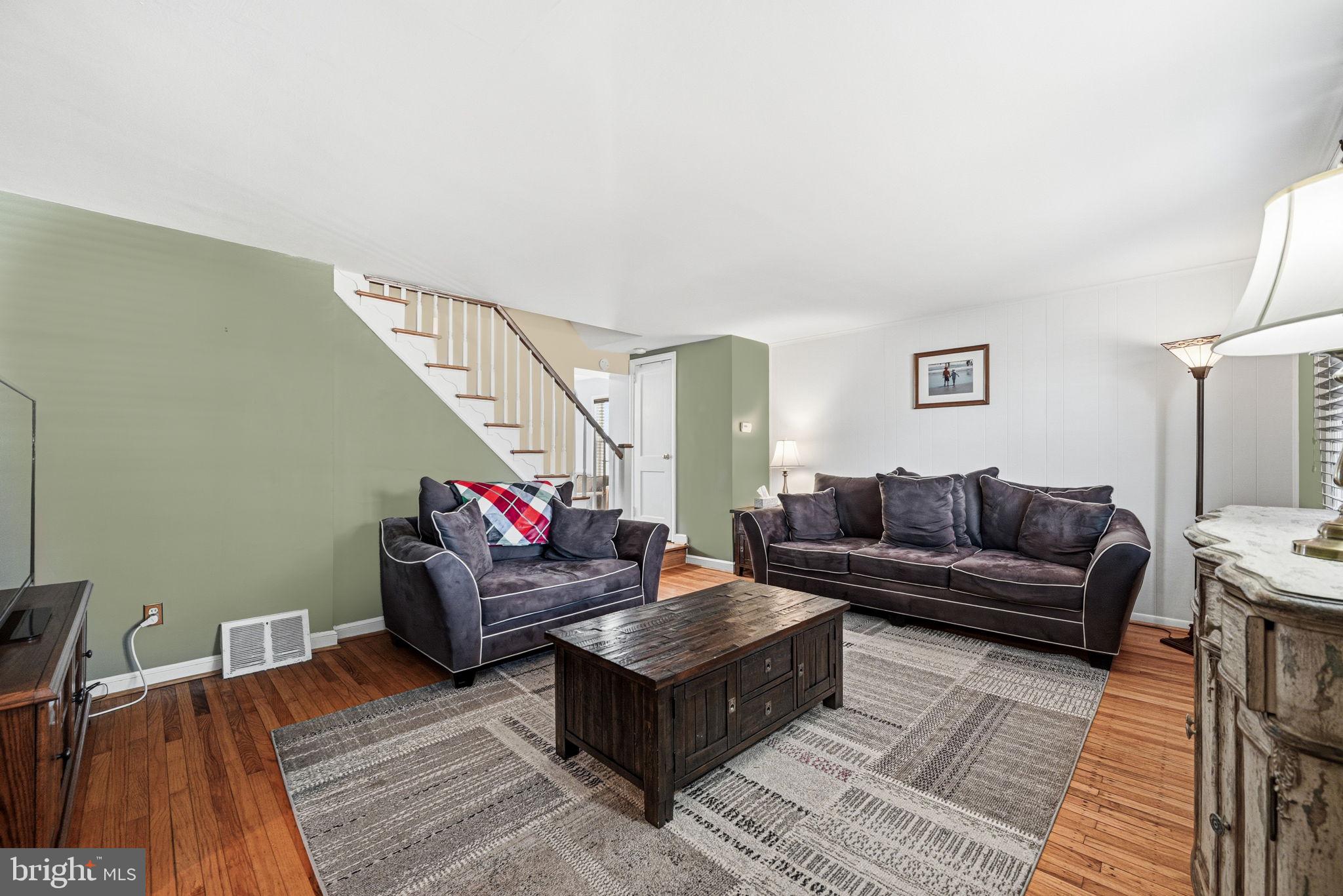 COLONIAL PARK - Residential