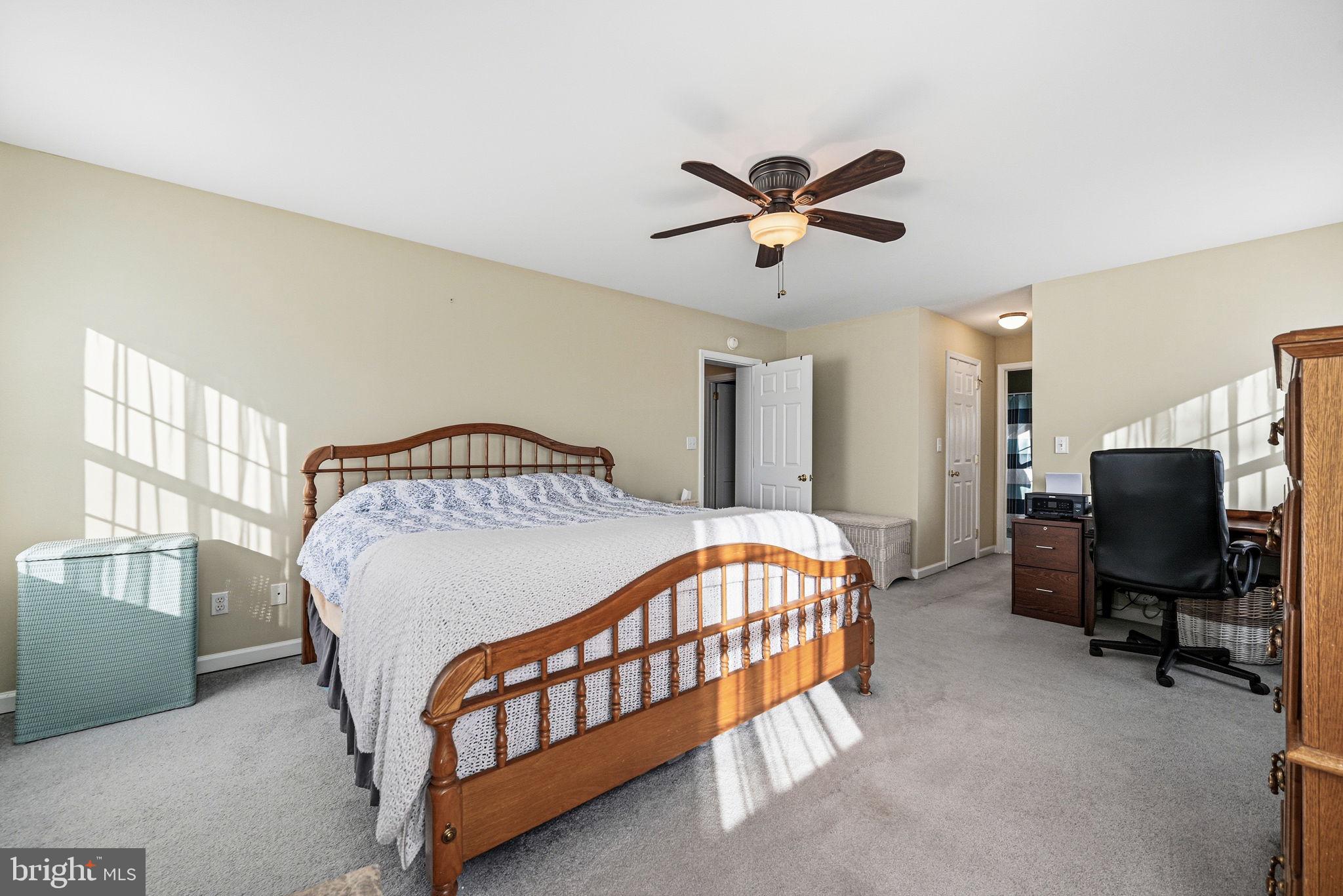 COLONIAL PARK - Residential