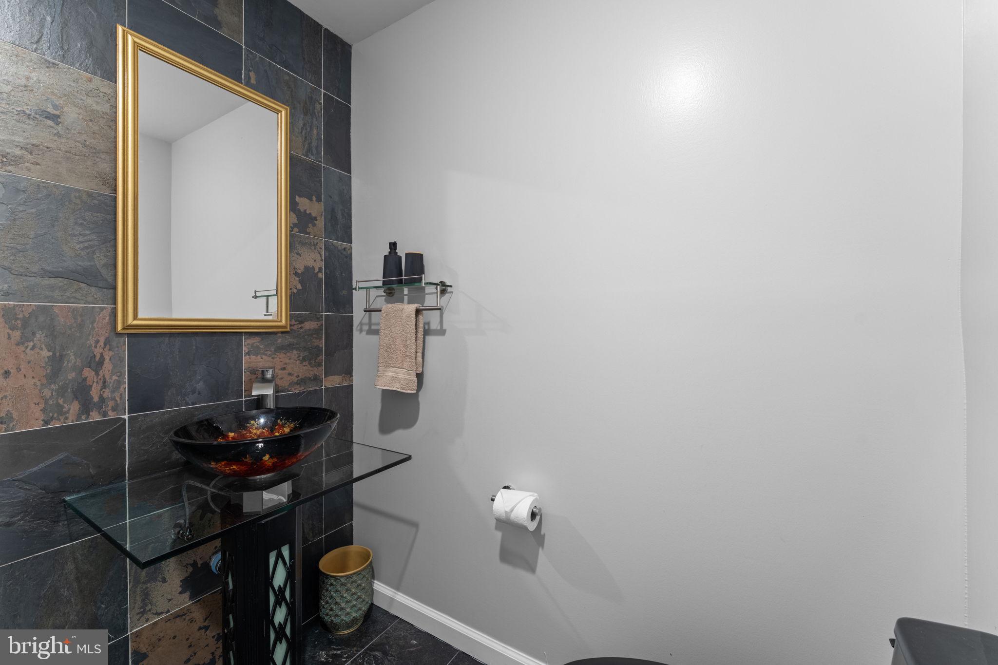 ANNANDALE - Residential
