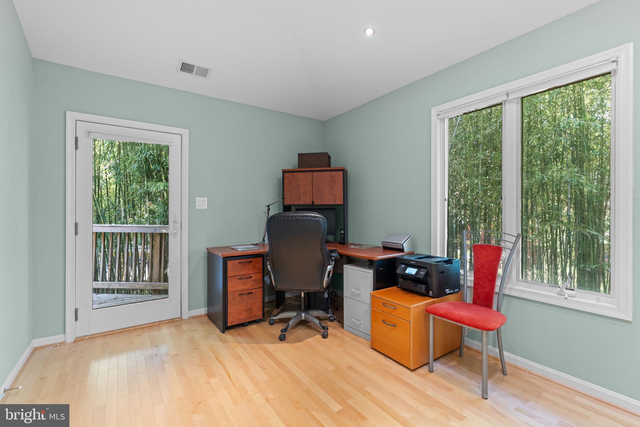 ANNANDALE - Residential