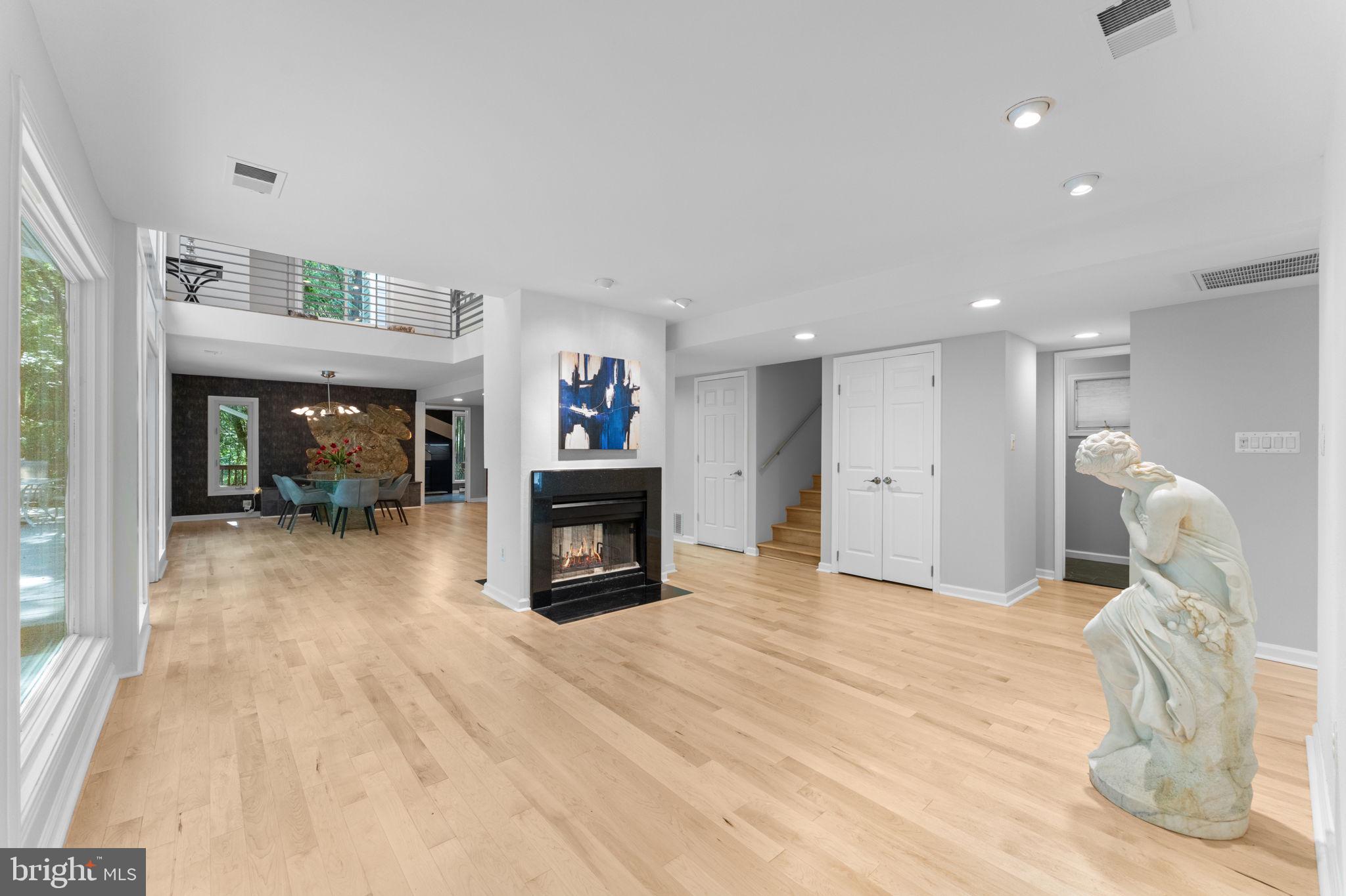 ANNANDALE - Residential