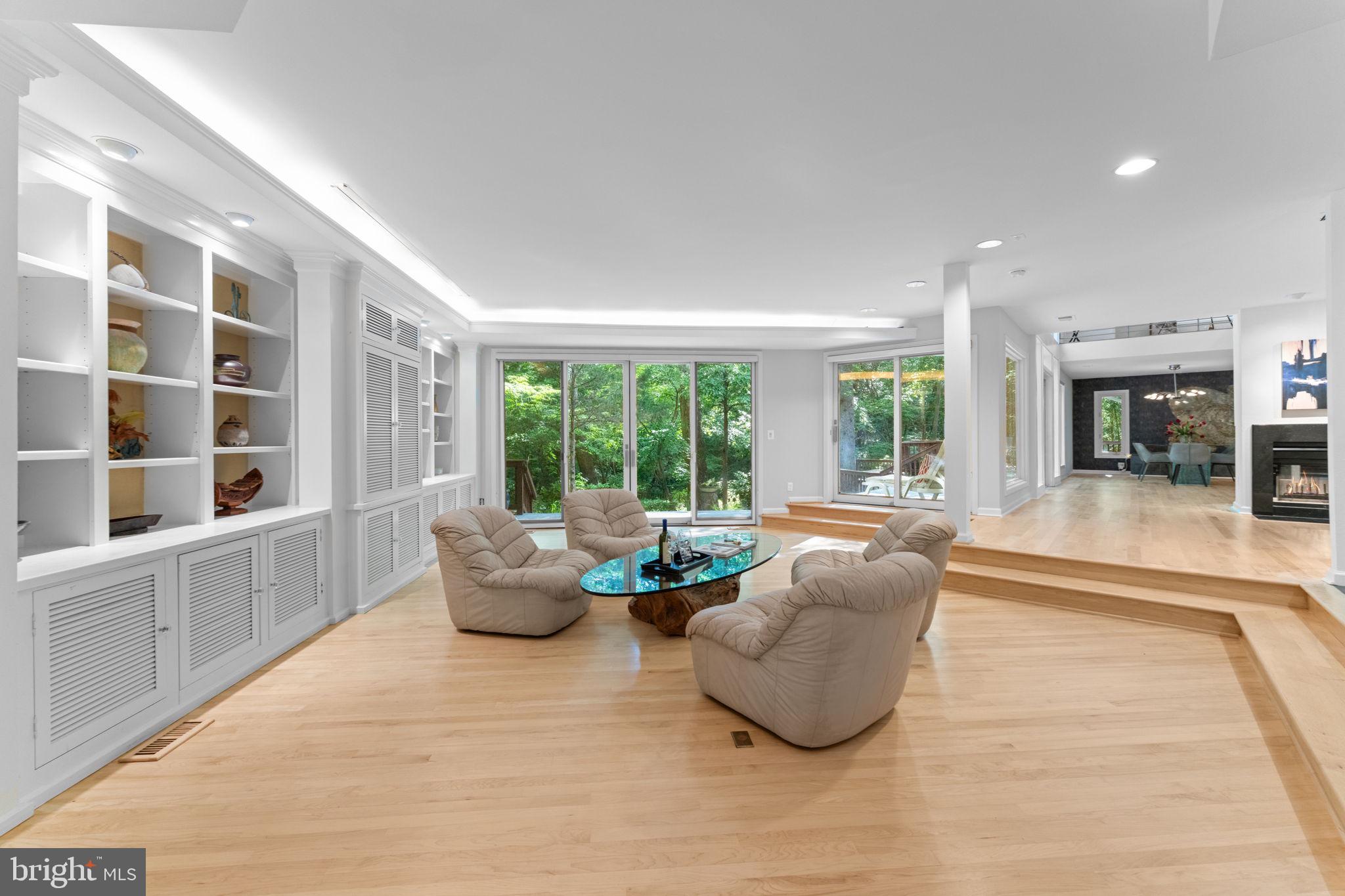 ANNANDALE - Residential