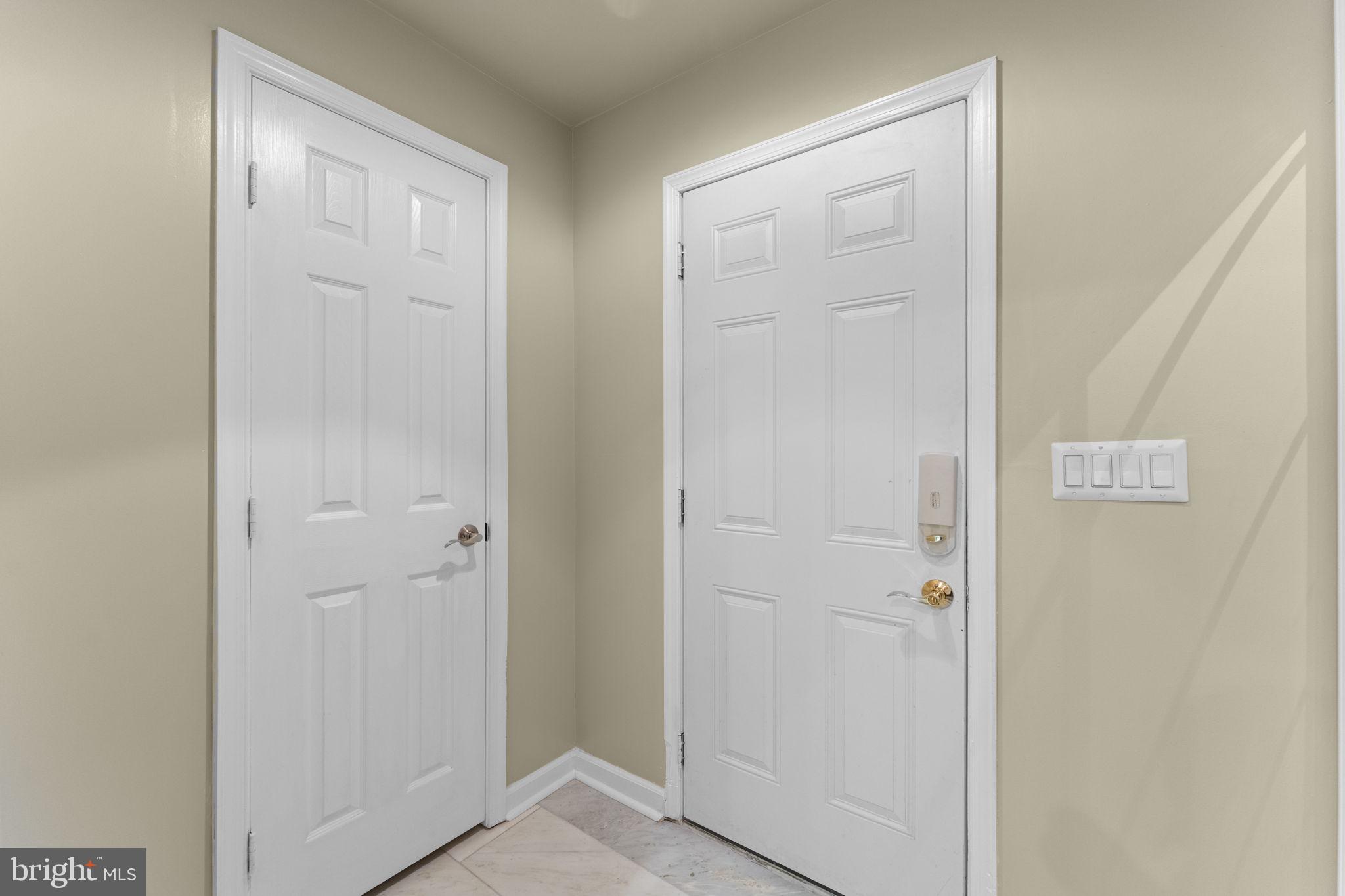 ANNANDALE - Residential