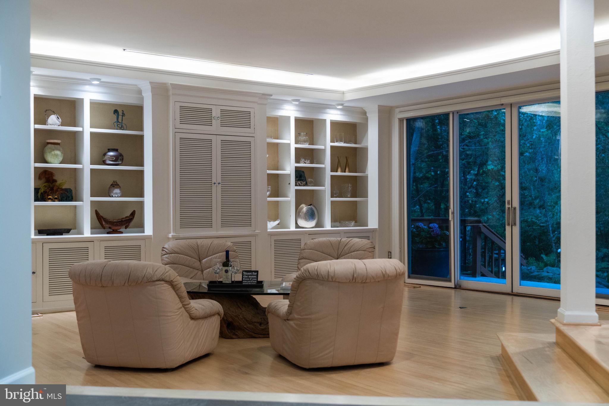 ANNANDALE - Residential