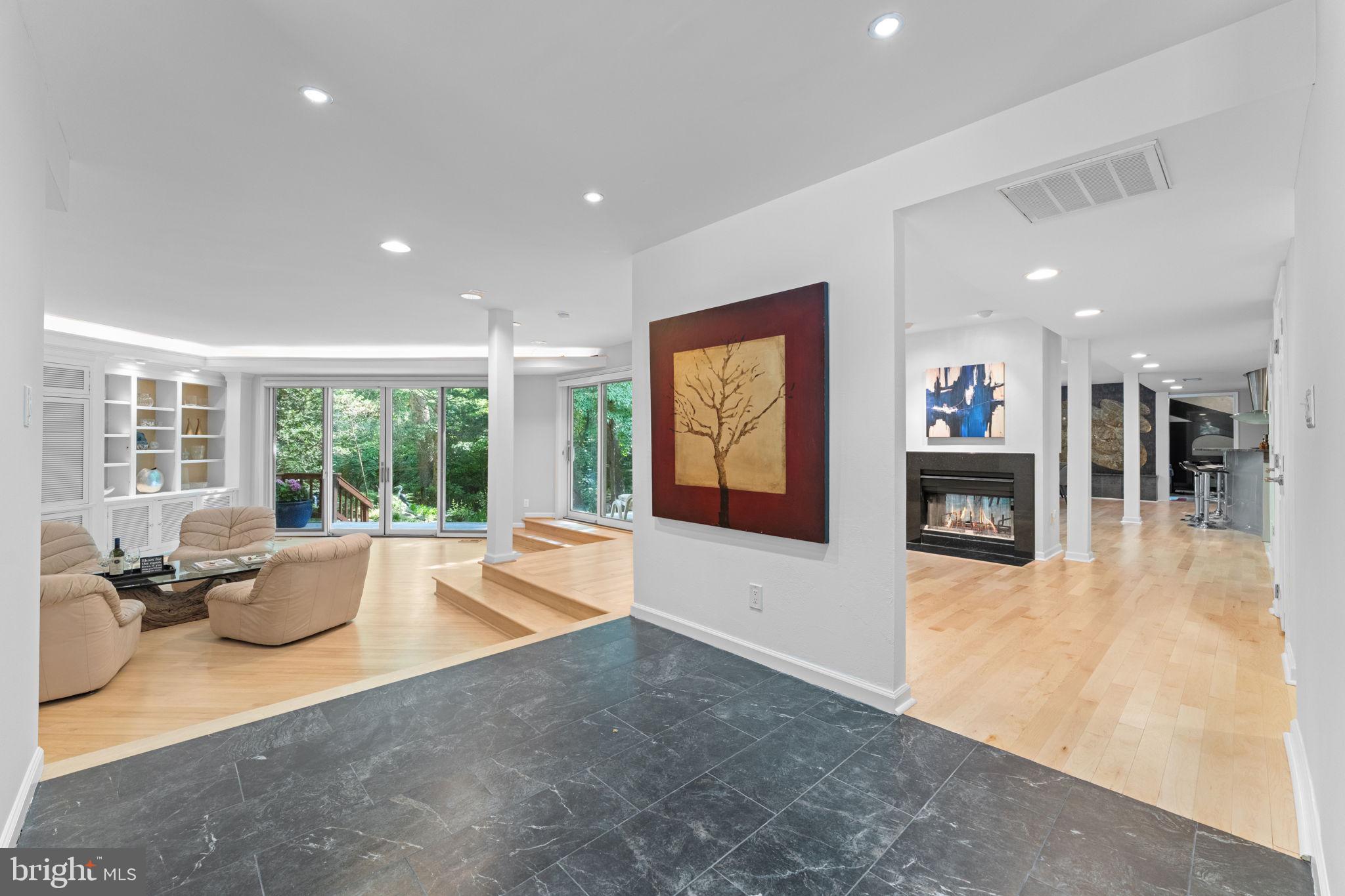 ANNANDALE - Residential