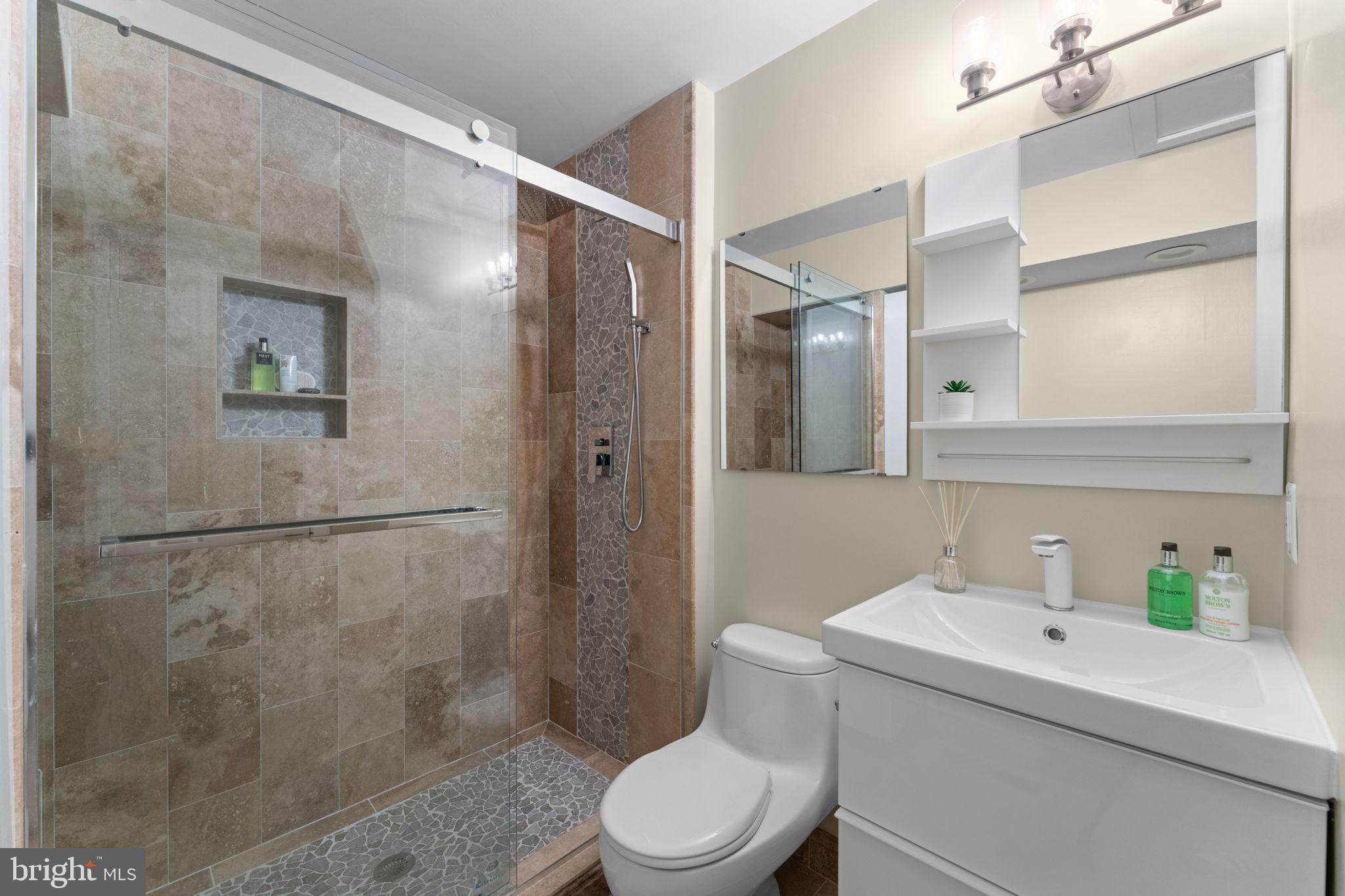 ANNANDALE - Residential