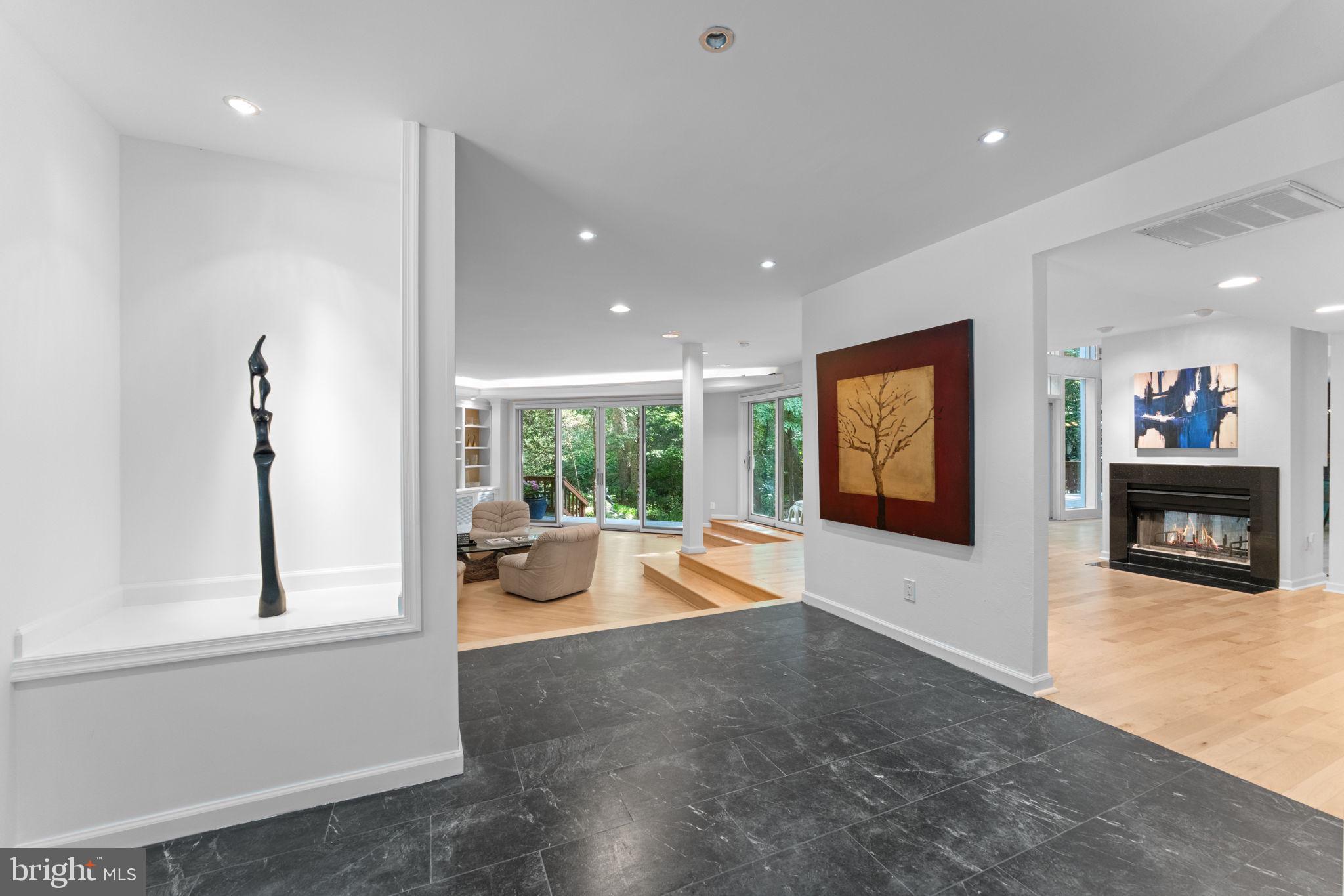 ANNANDALE - Residential