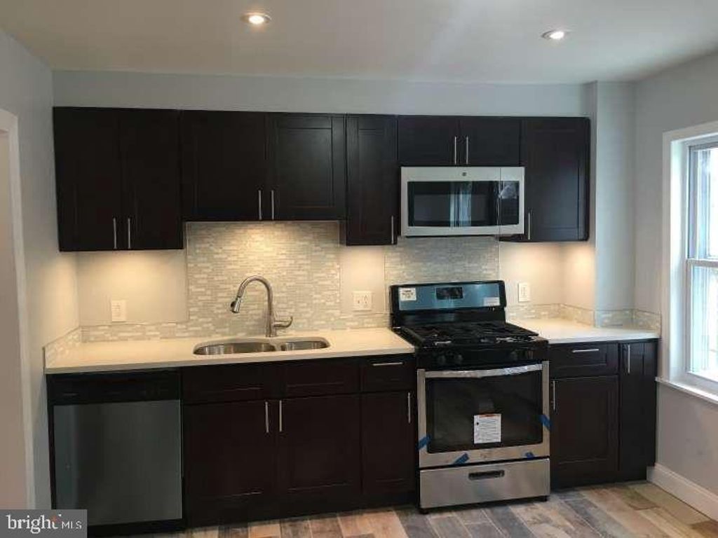 Photo of 2226 S Mildred Street, PHILADELPHIA, PA 19148 (MLS # PAPH2570700)