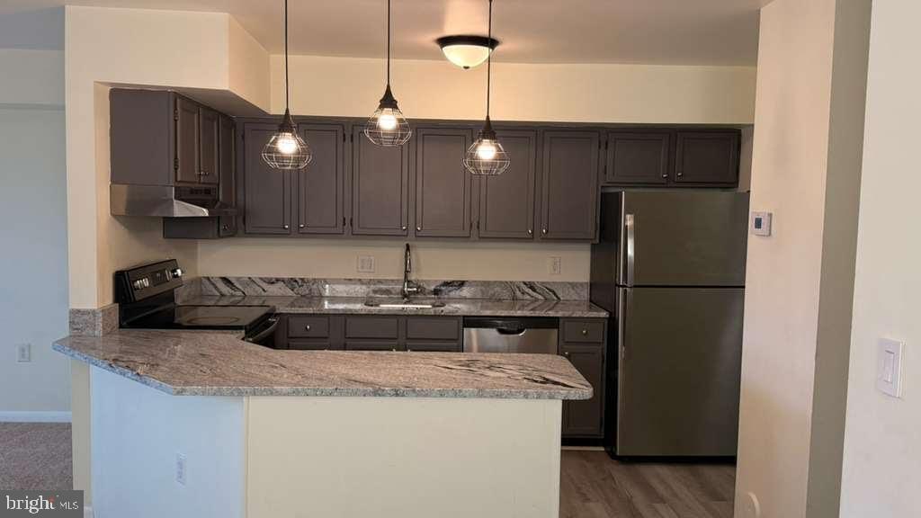 LODGE AT MCDONGH - Residential