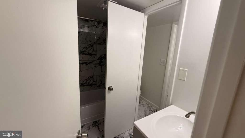 LODGE AT MCDONGH - Residential