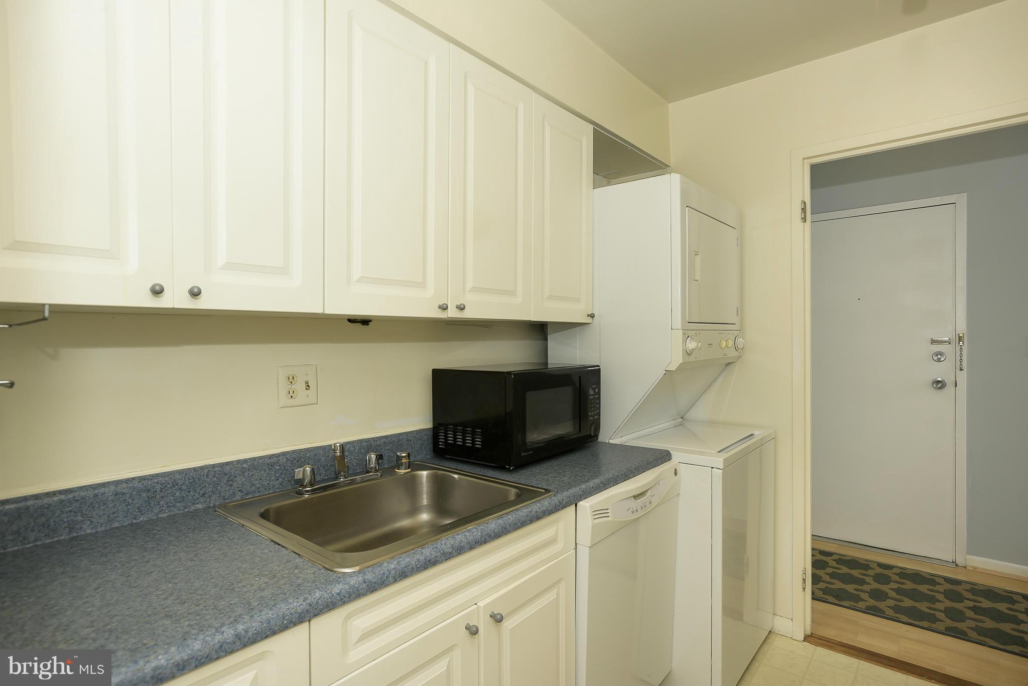 HUNTING RIDGE CONDOMINIUM - Residential