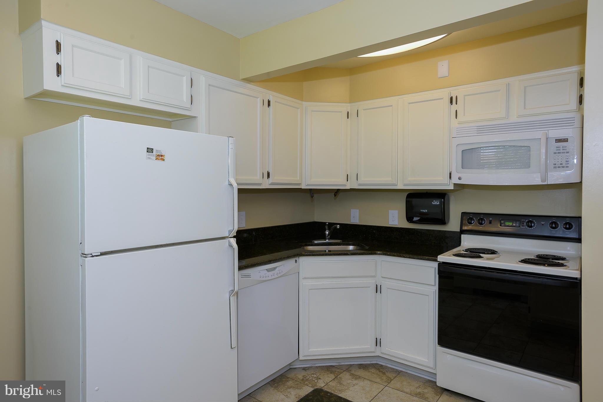 HUNTING RIDGE CONDOMINIUM - Residential