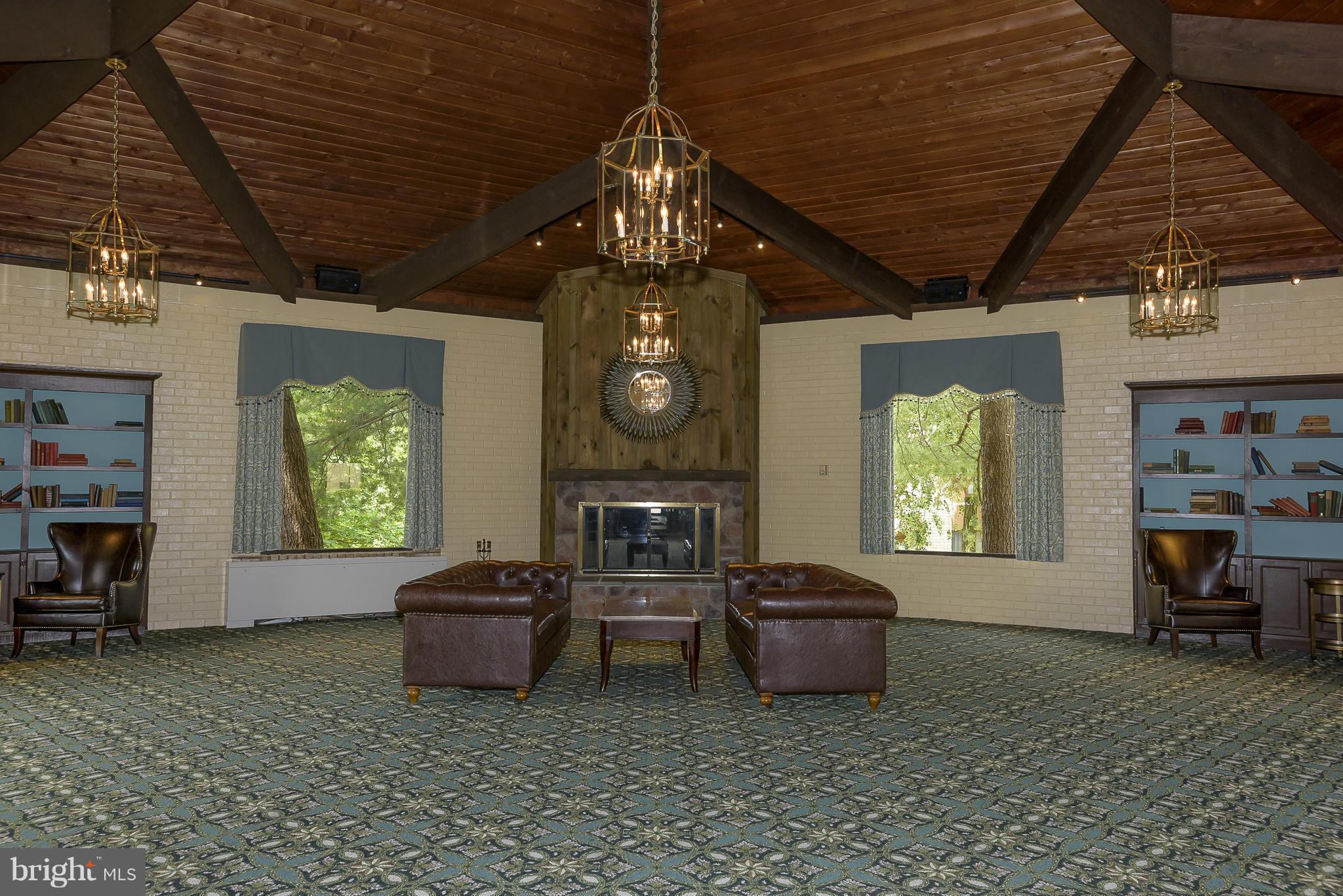 HUNTING RIDGE CONDOMINIUM - Residential