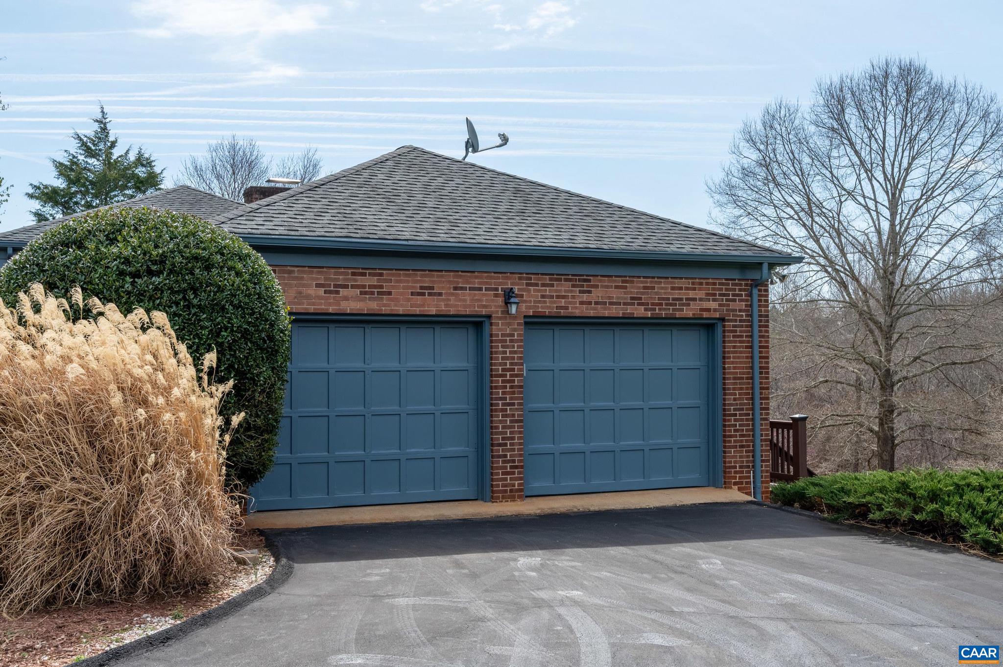 FAIRGROVE - Residential