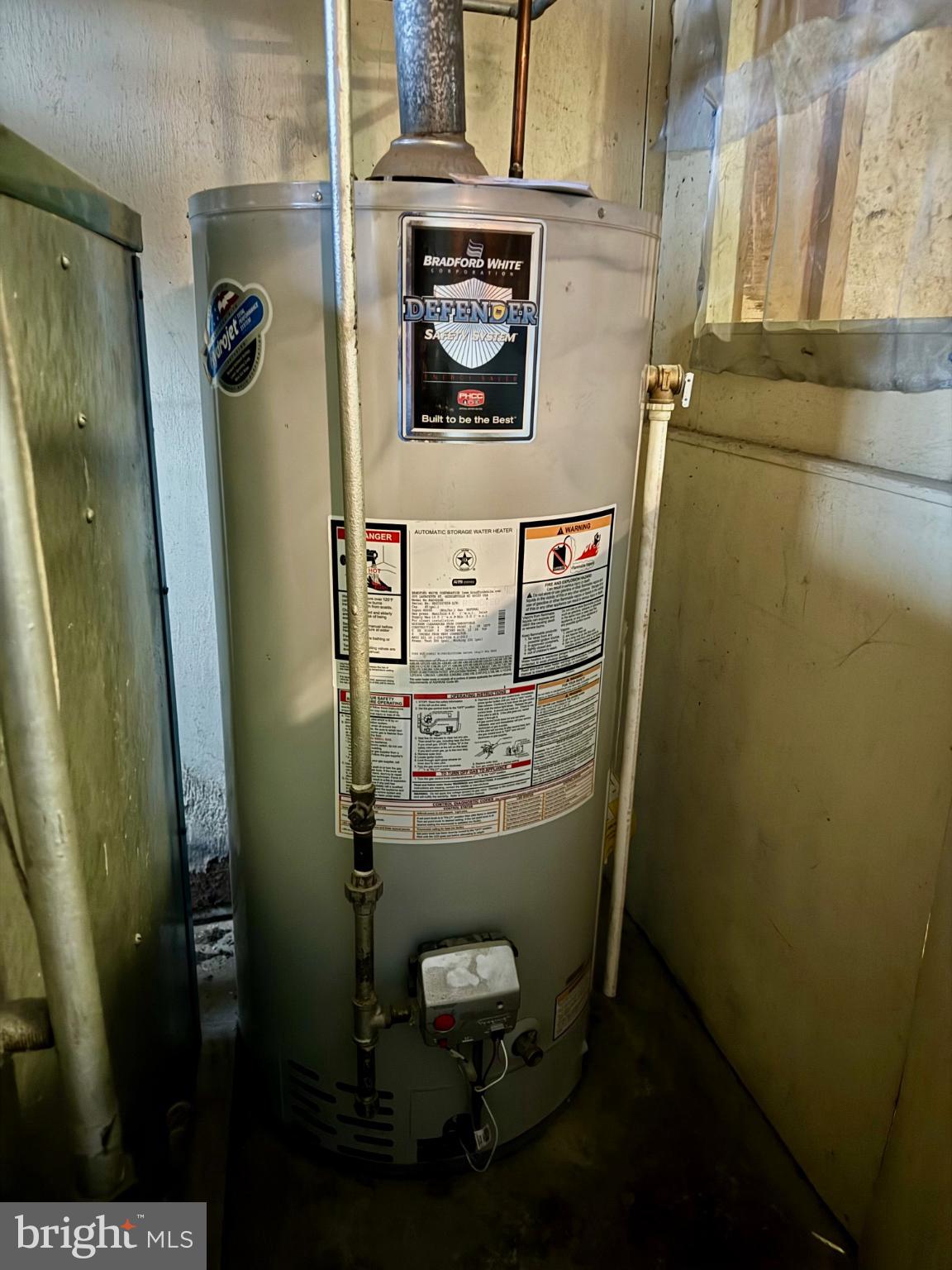 ELMWOOD PARK - Residential