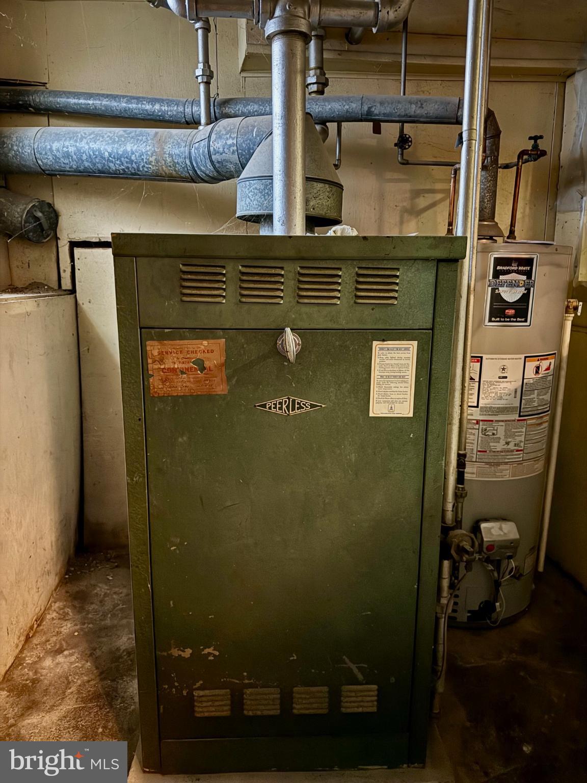 ELMWOOD PARK - Residential