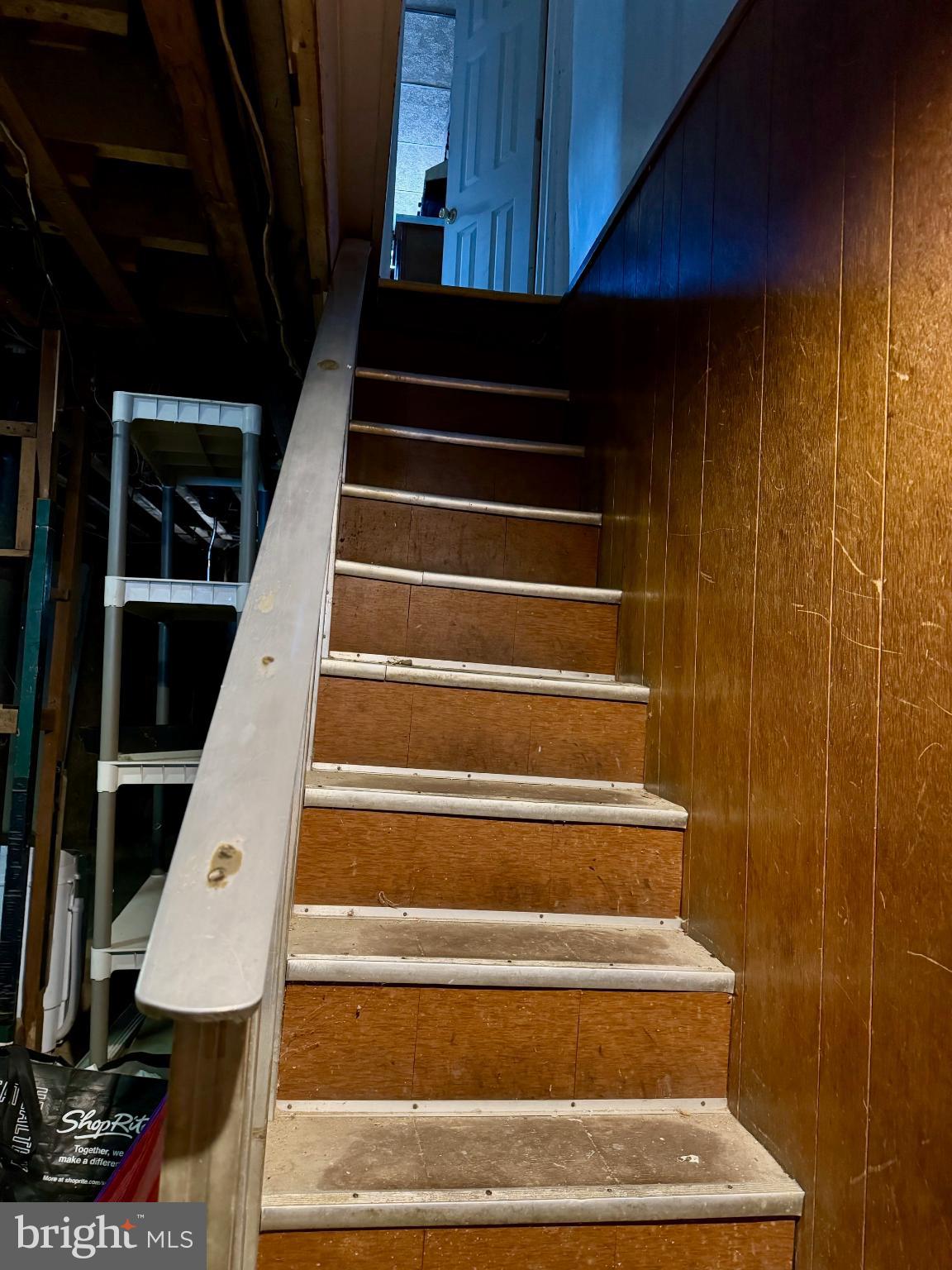 ELMWOOD PARK - Residential