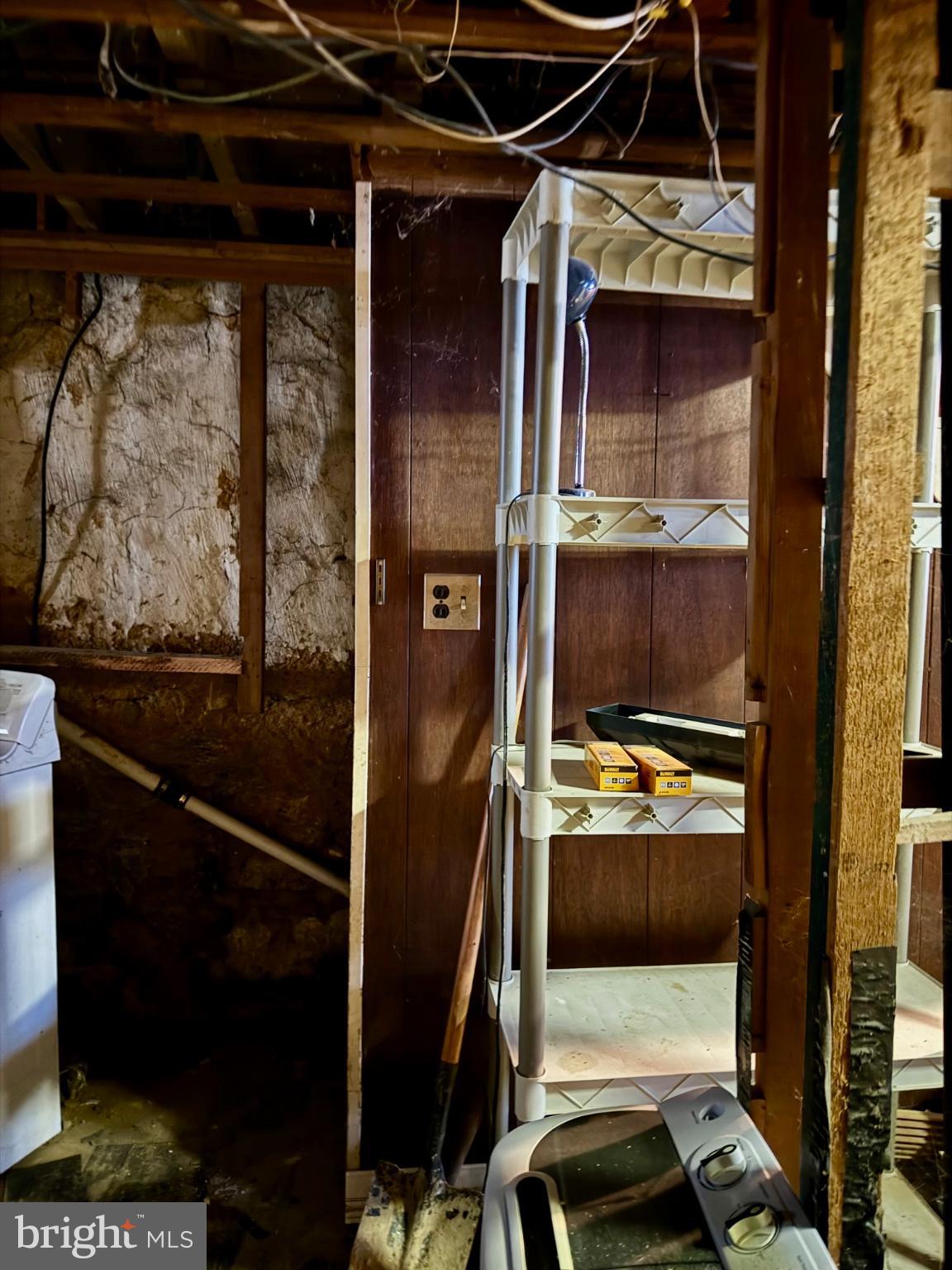 ELMWOOD PARK - Residential