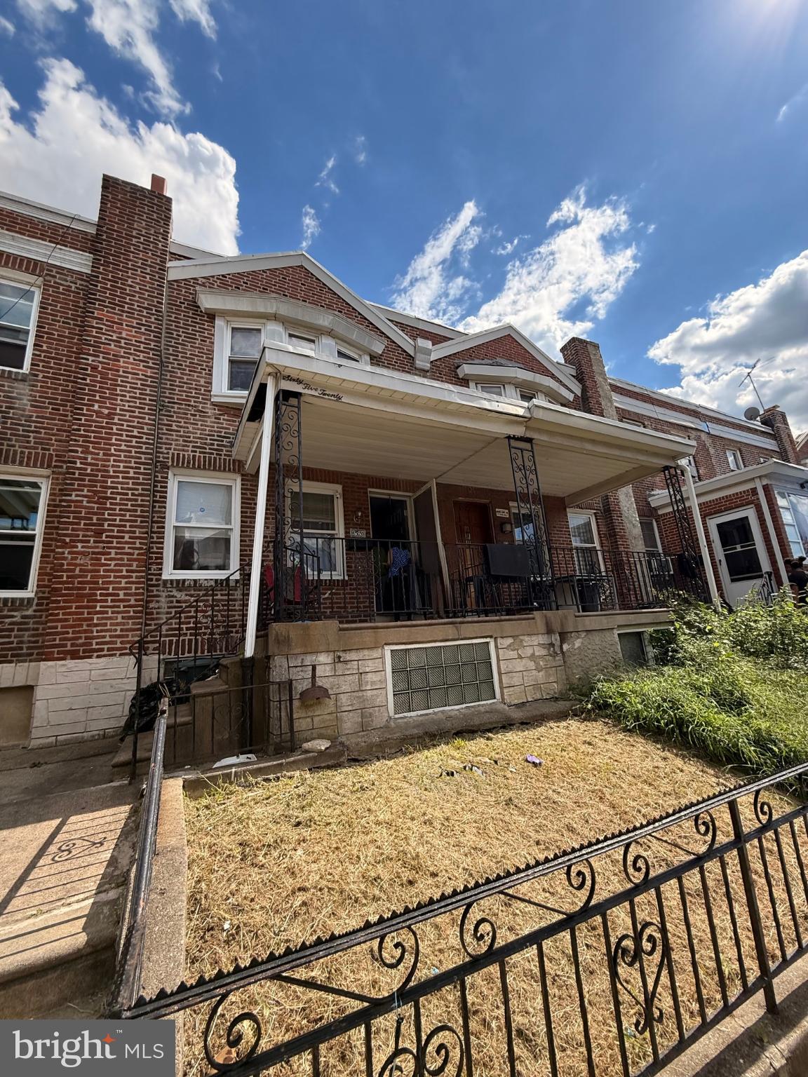 ELMWOOD PARK - Residential