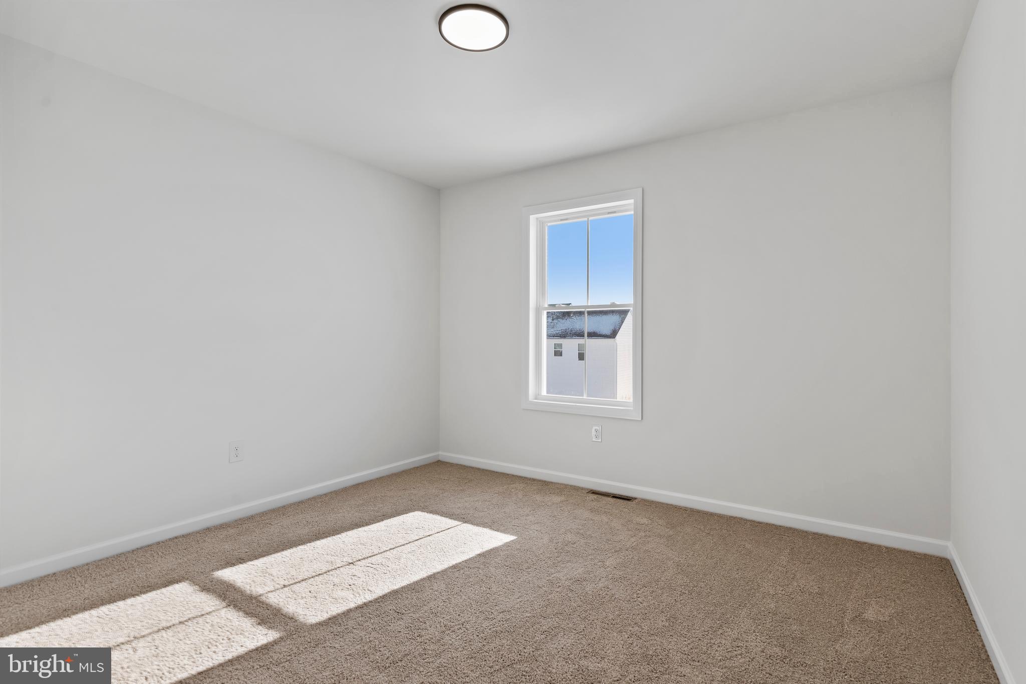 STONEGATE COMMONS - Residential Lease