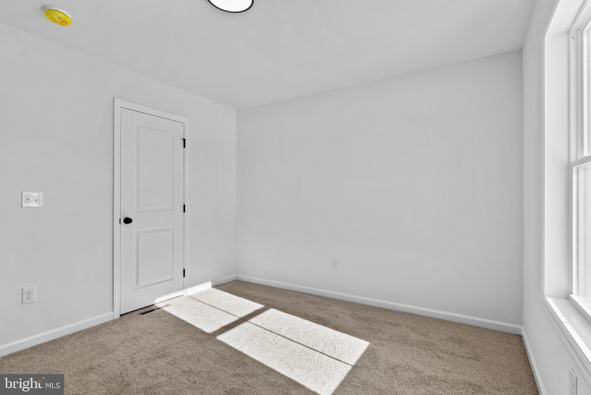 STONEGATE COMMONS - Residential Lease