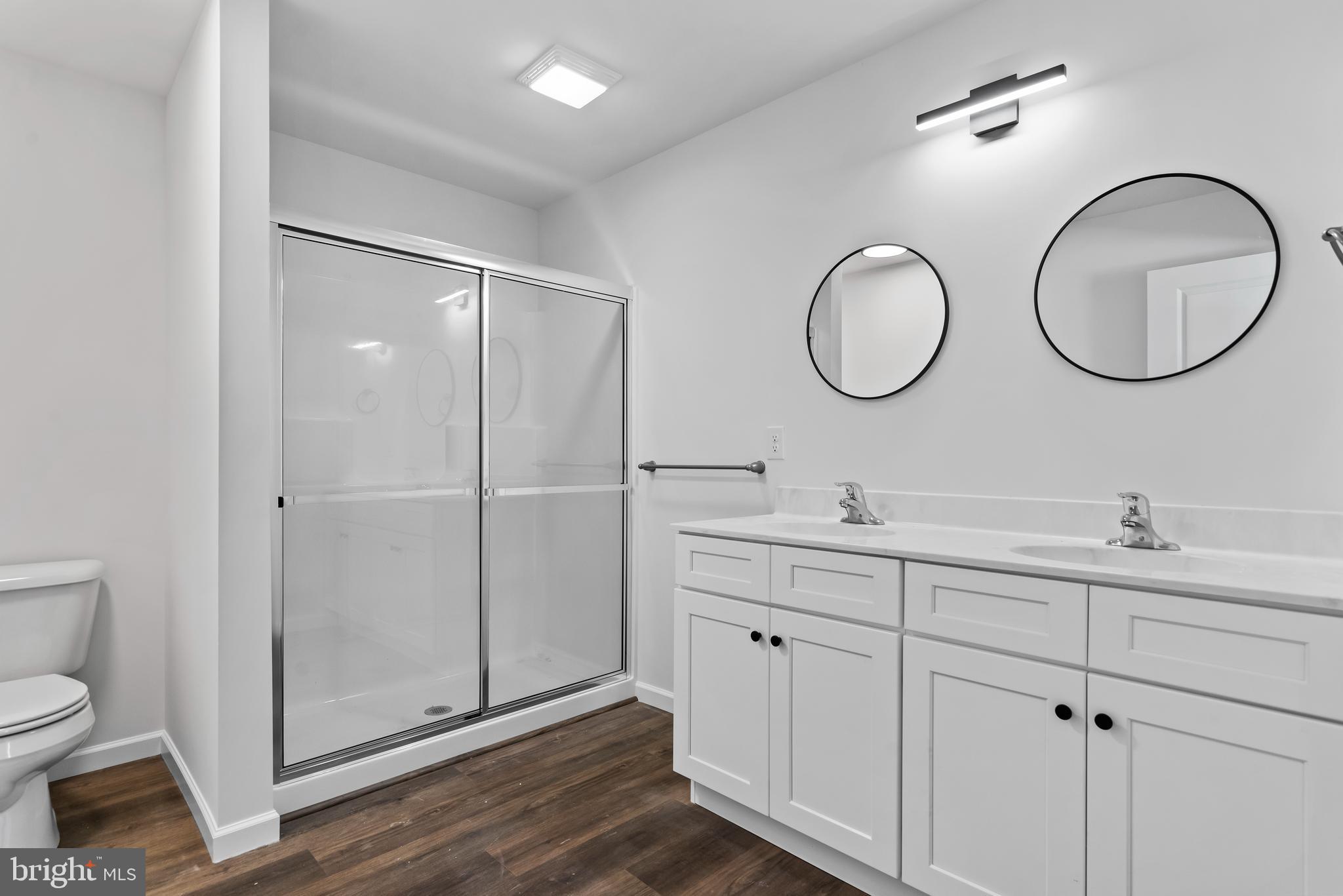 STONEGATE COMMONS - Residential Lease