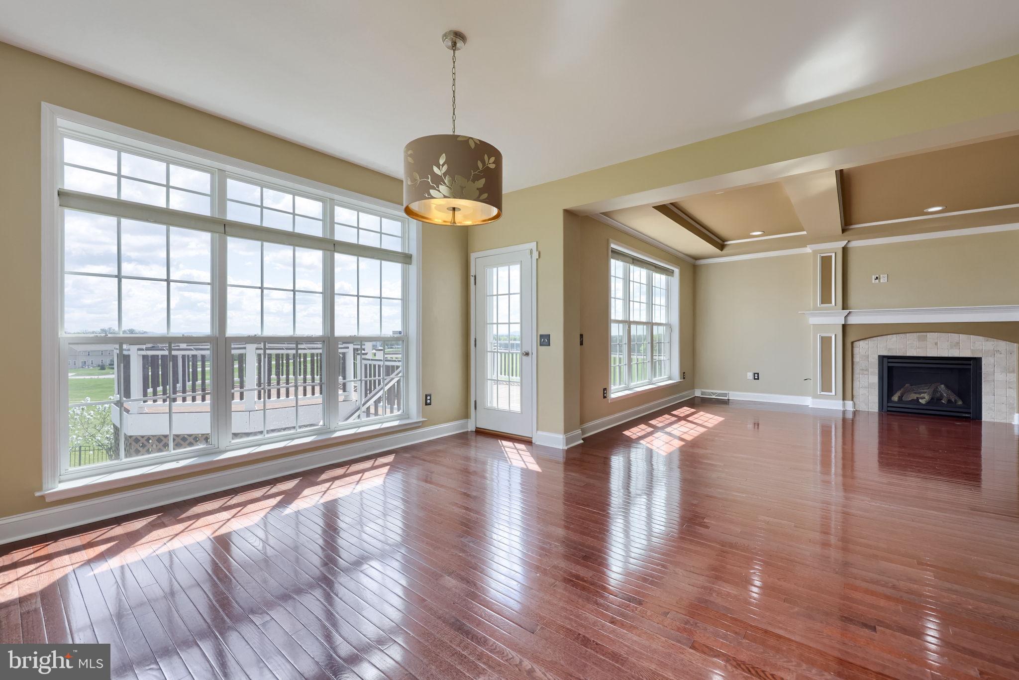 BELLA VISTA - Residential