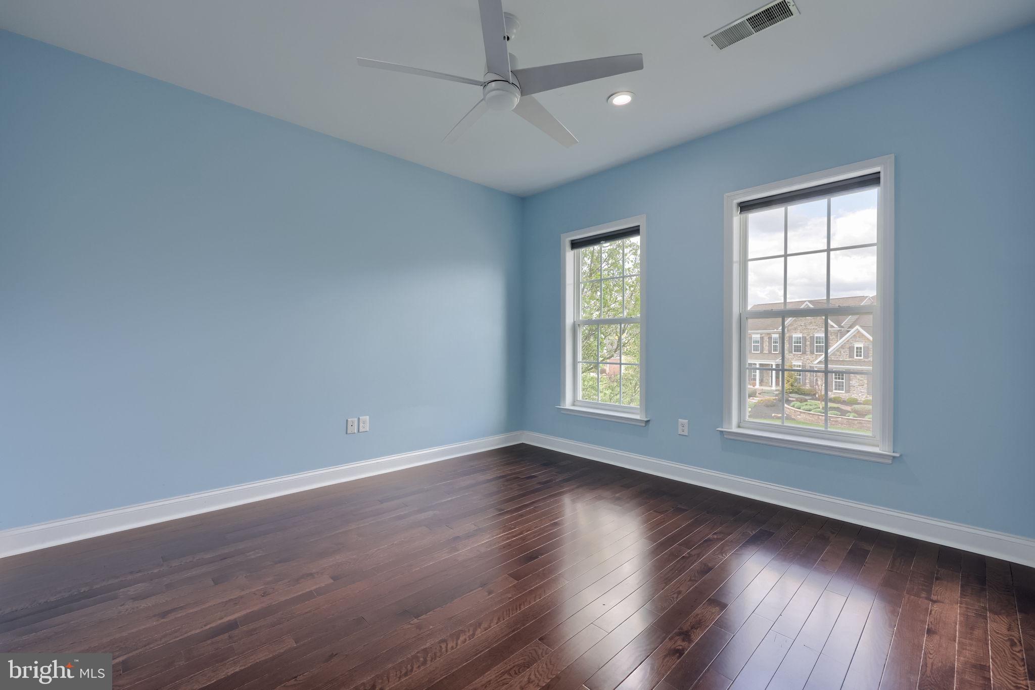 BELLA VISTA - Residential