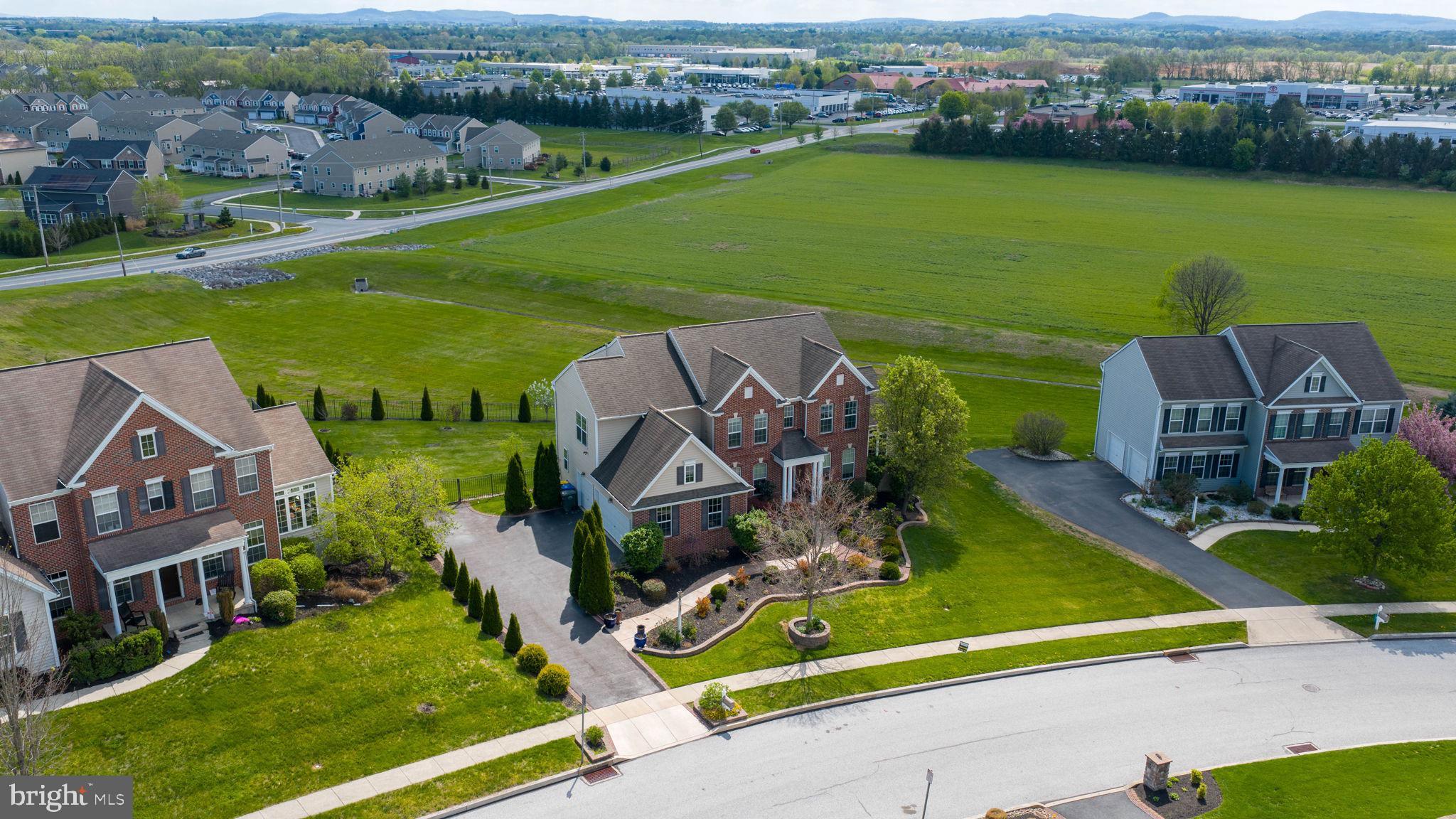 BELLA VISTA - Residential