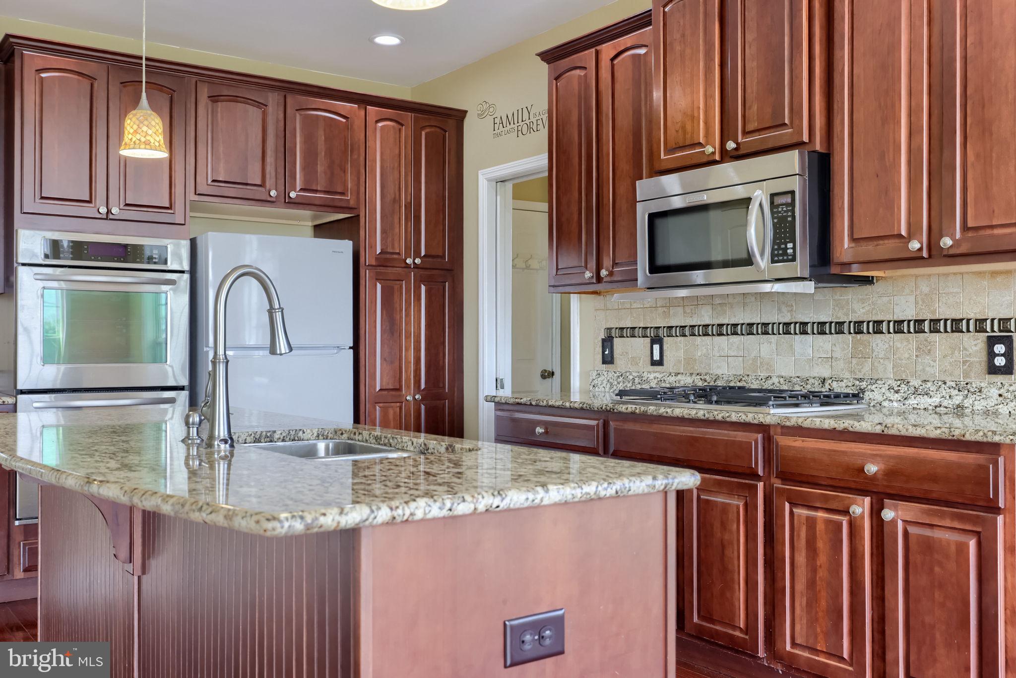 BELLA VISTA - Residential