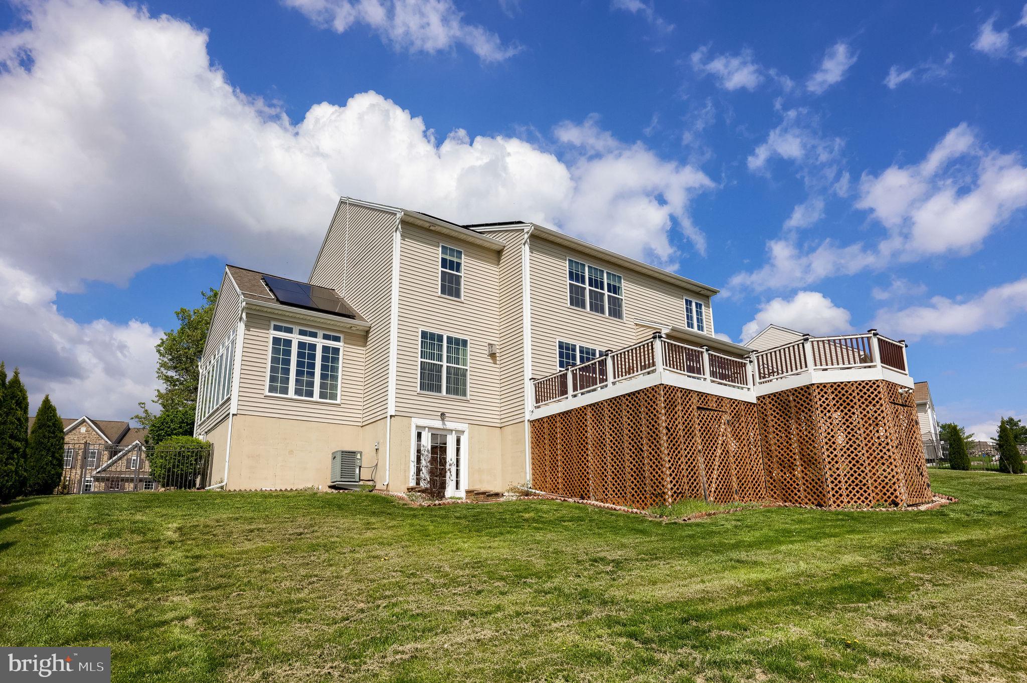 BELLA VISTA - Residential