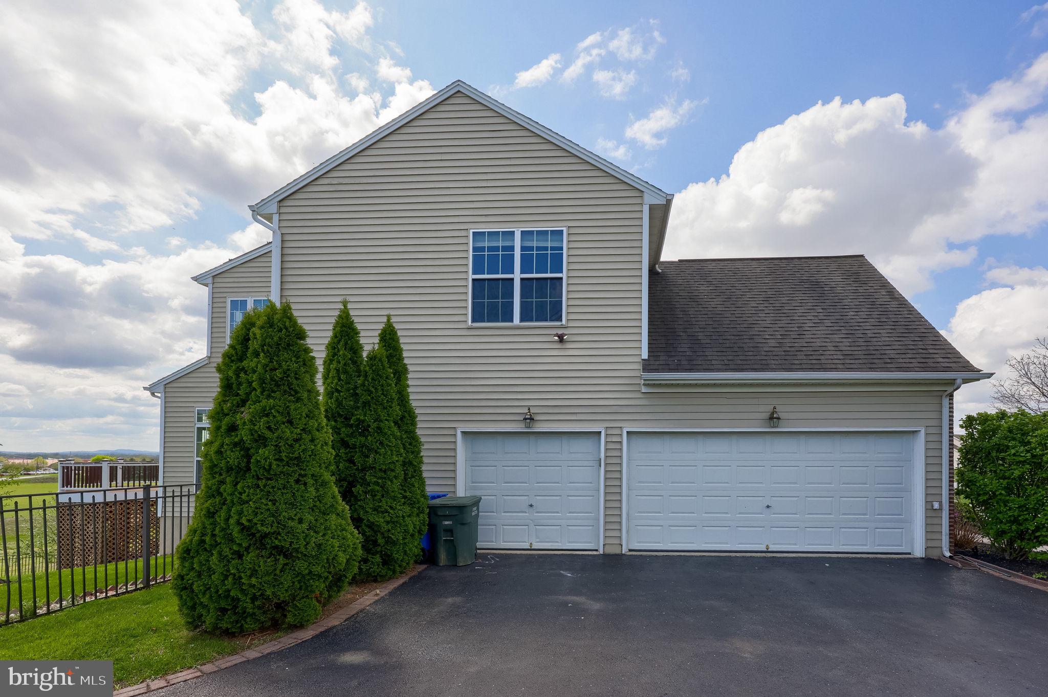 BELLA VISTA - Residential