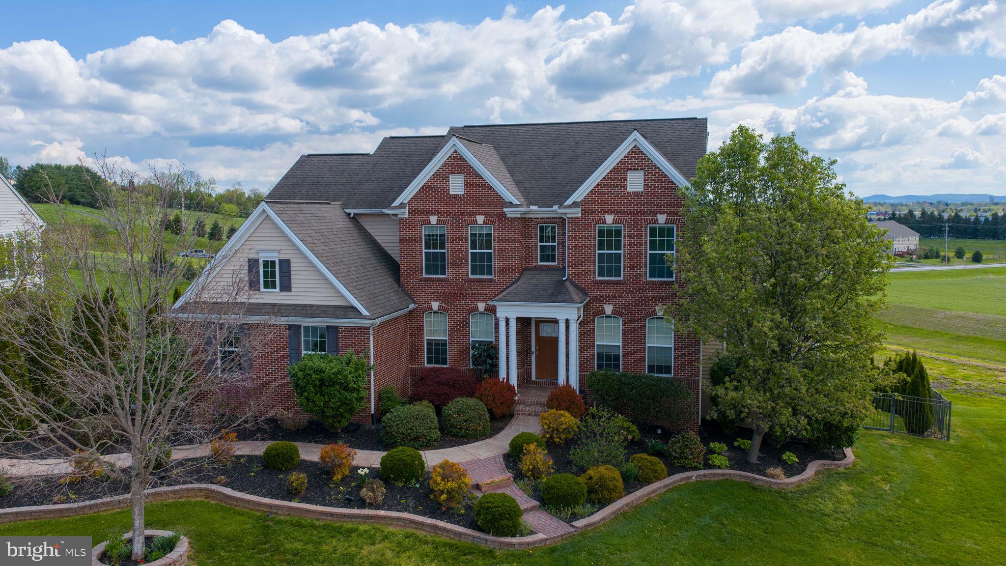 BELLA VISTA - Residential