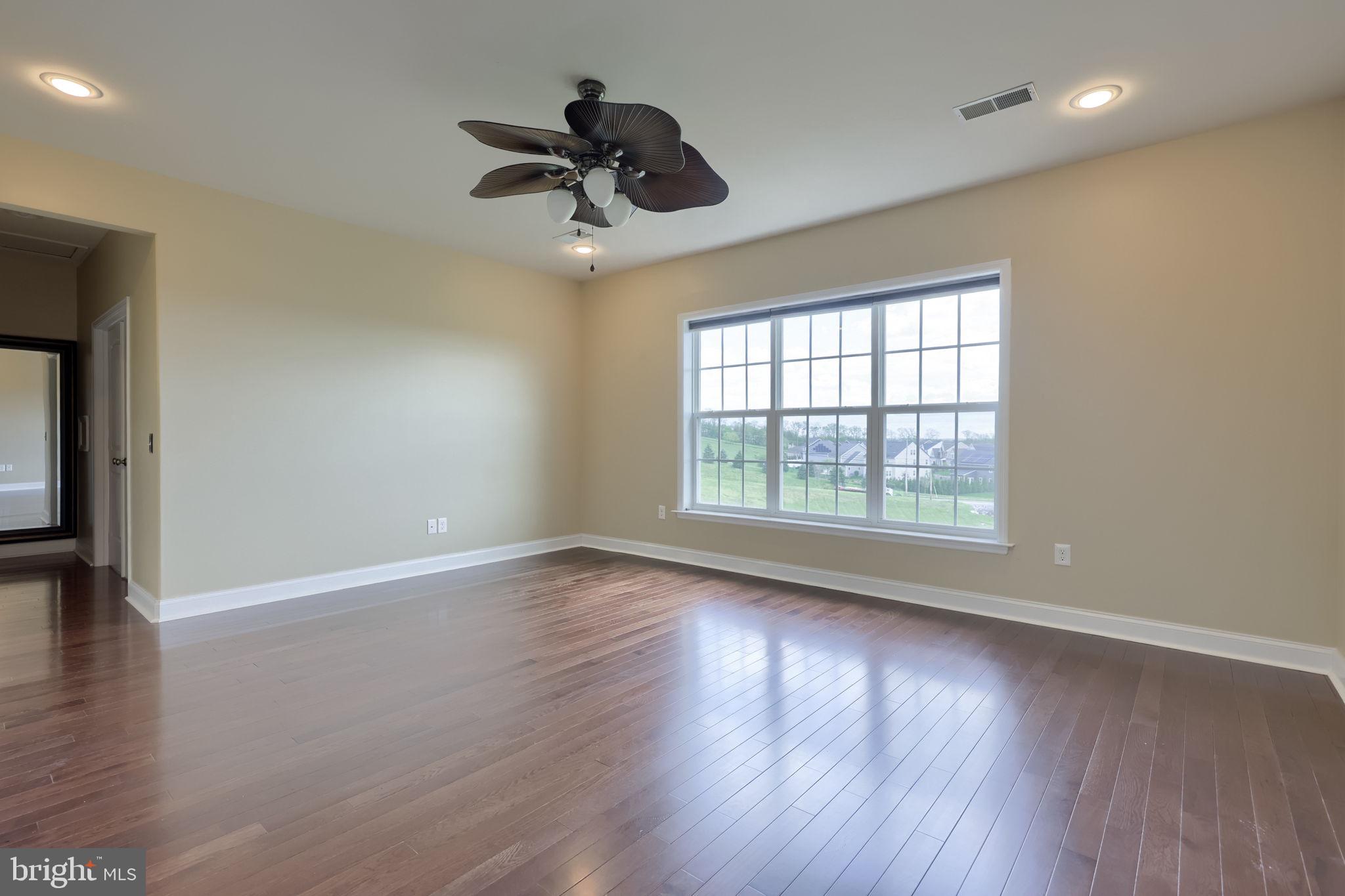 BELLA VISTA - Residential