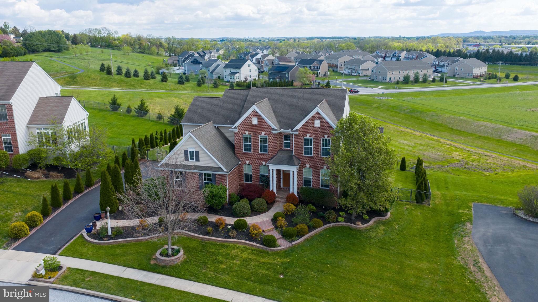 BELLA VISTA - Residential