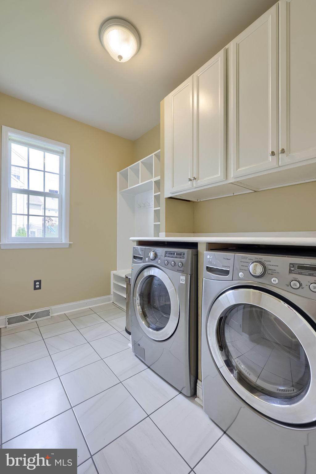 BELLA VISTA - Residential