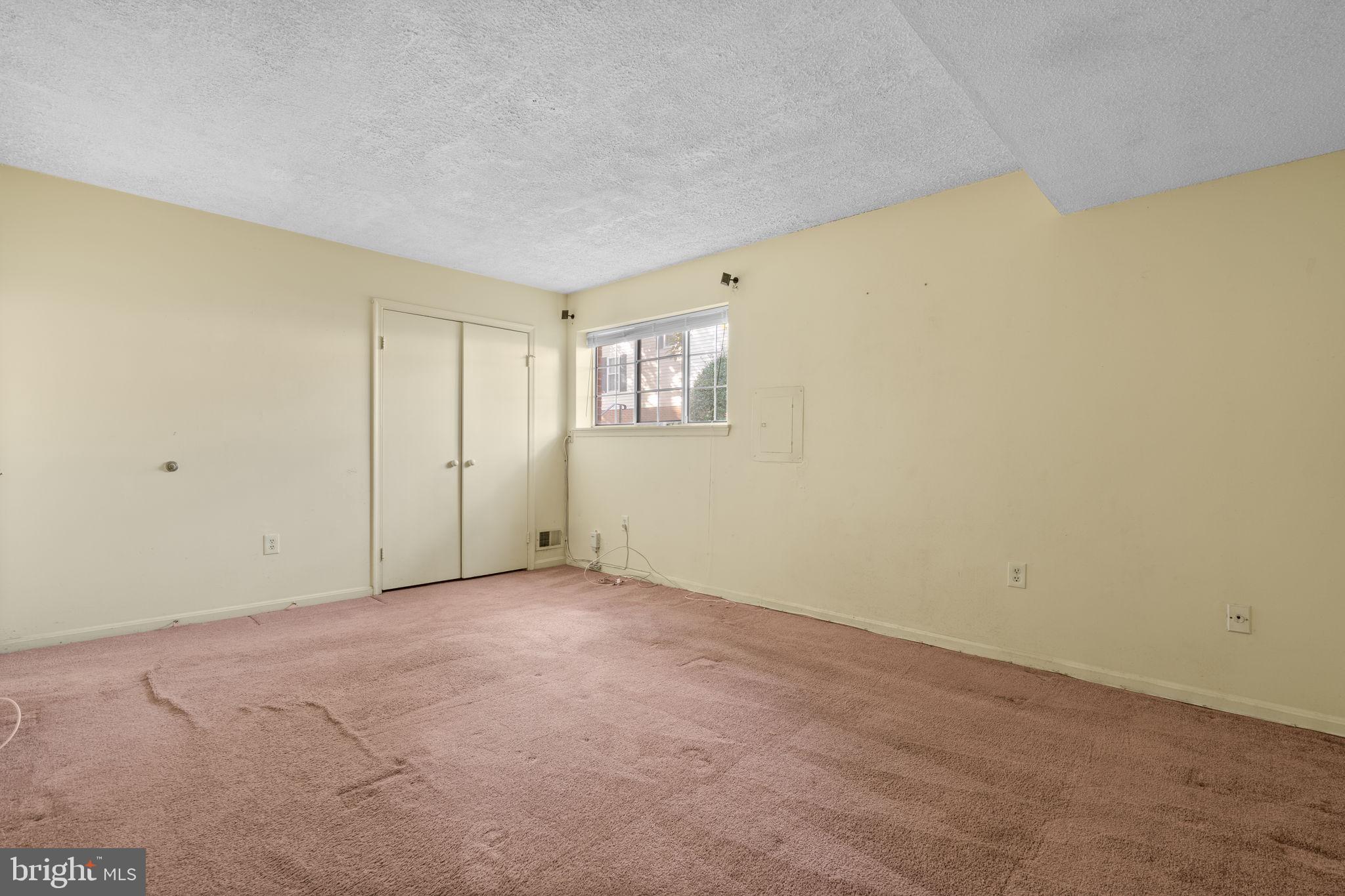 ARBORY CONDO PHASE SIX-R - Residential