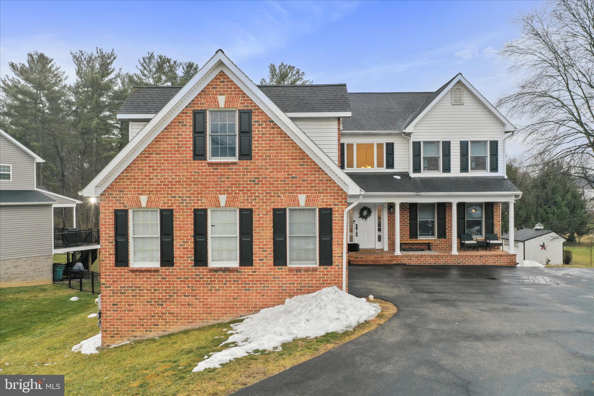 VAN LEAR MANOR - Residential