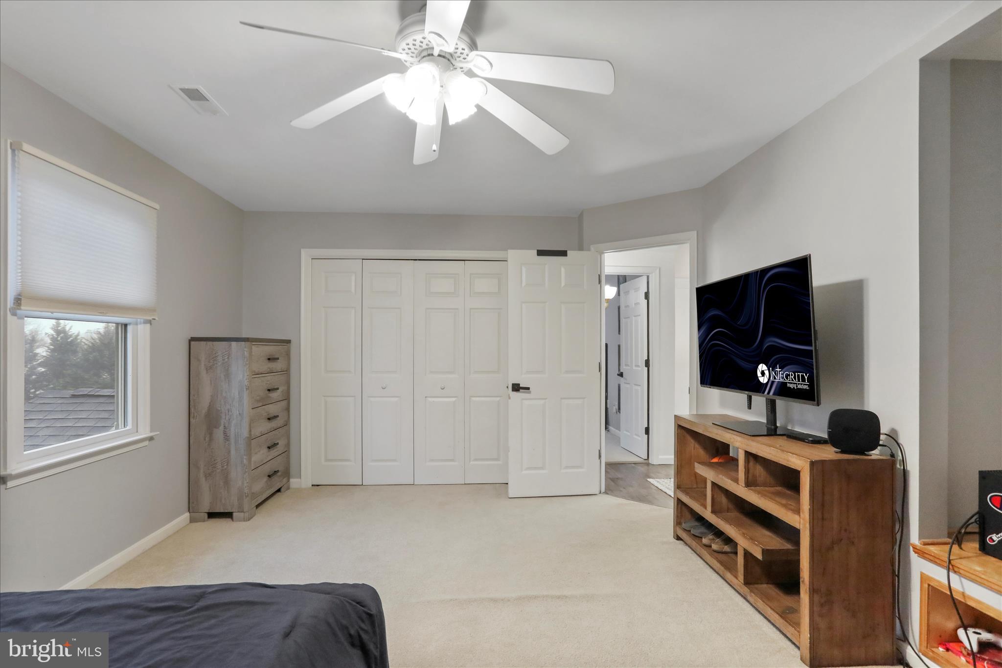 VAN LEAR MANOR - Residential