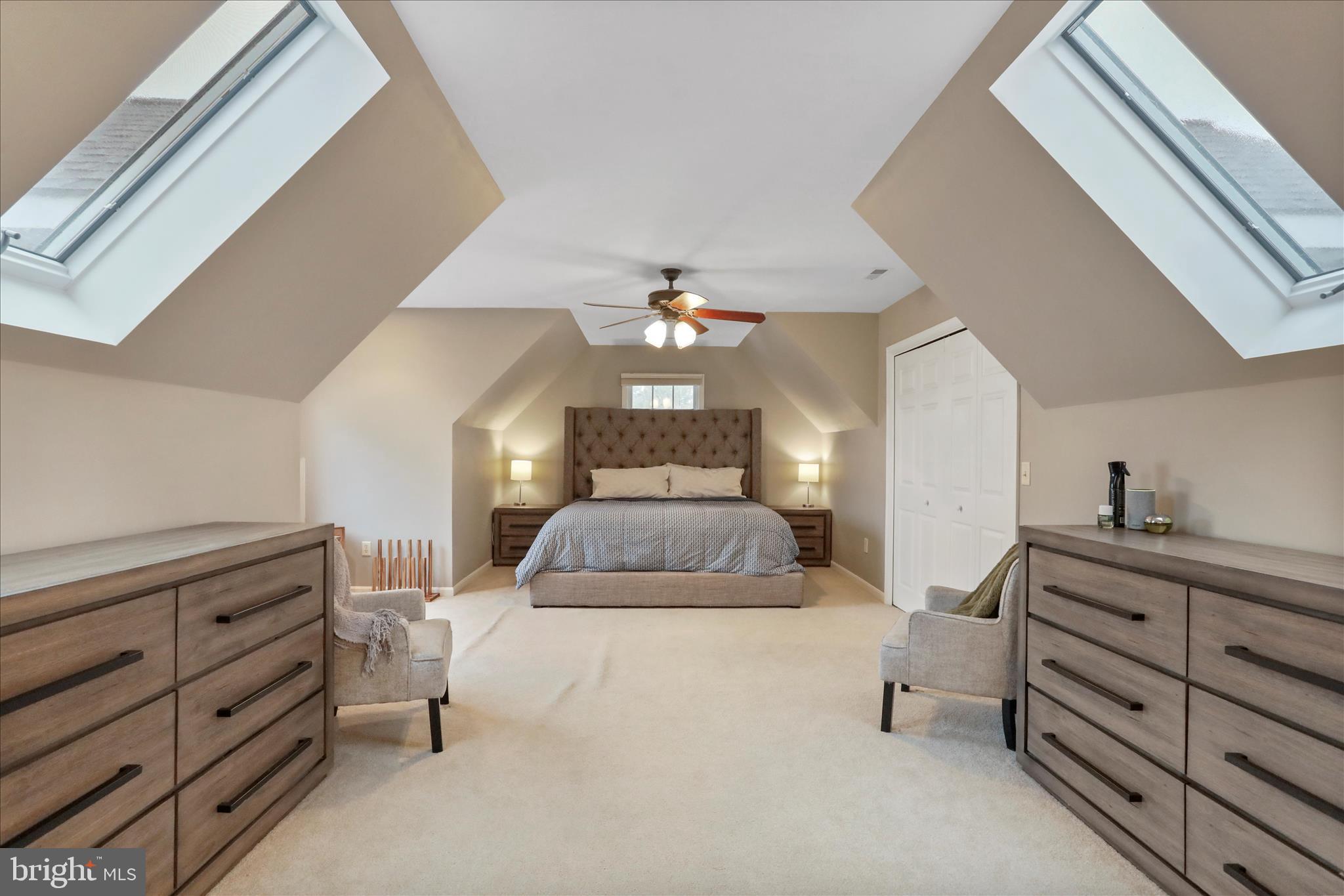 VAN LEAR MANOR - Residential