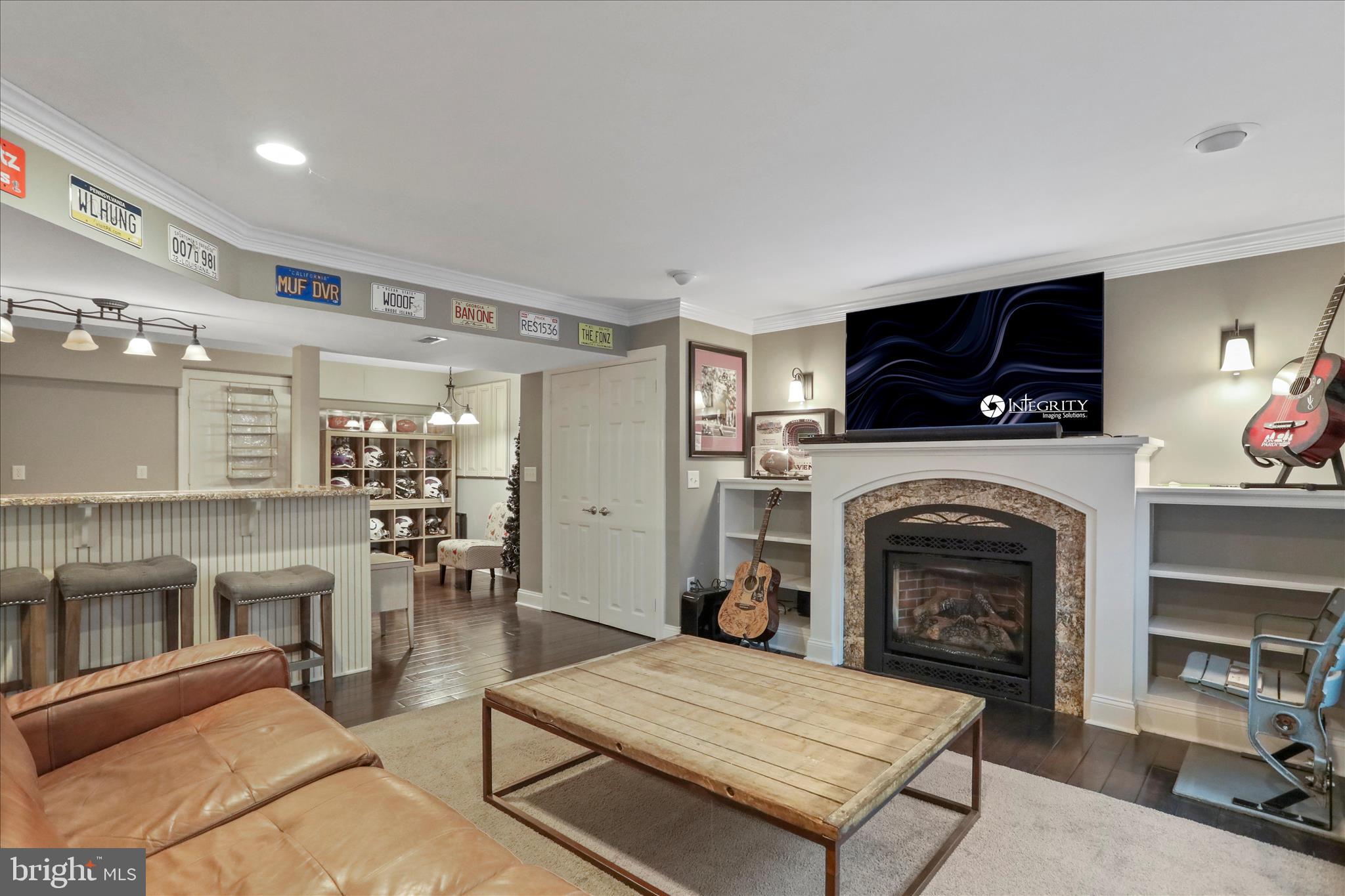 VAN LEAR MANOR - Residential